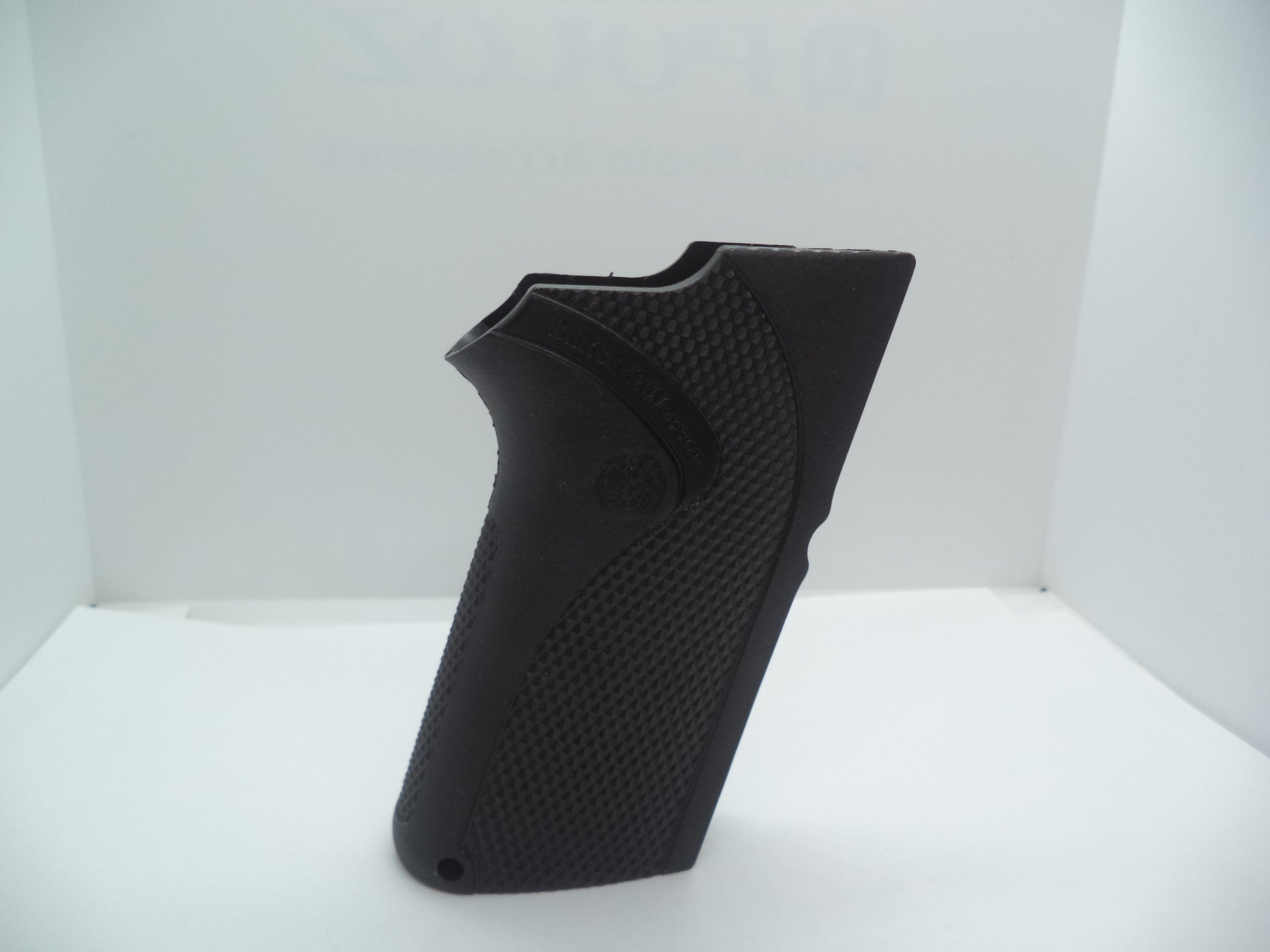 Smith & Wesson Black Plastic Grips Models 908, 3913, 3953 & 900 - 203560000