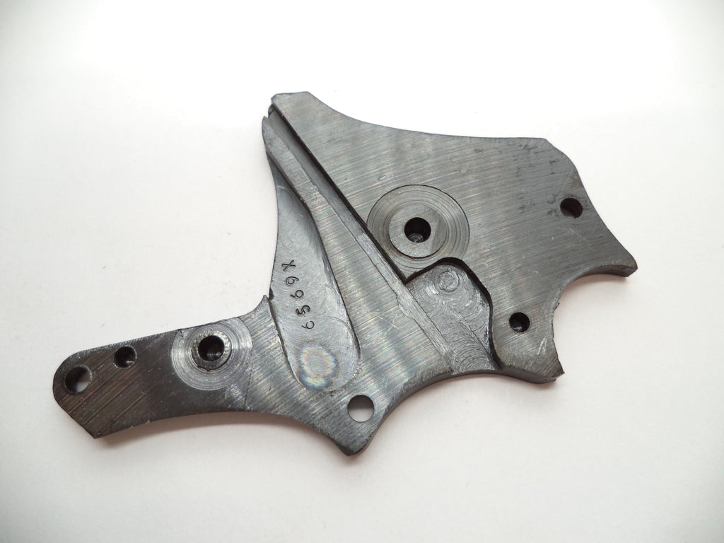 USA Guns And Gear - USA Guns And Gear Side Plate - Gun Parts Smith & Wesson - Smith & Wesson