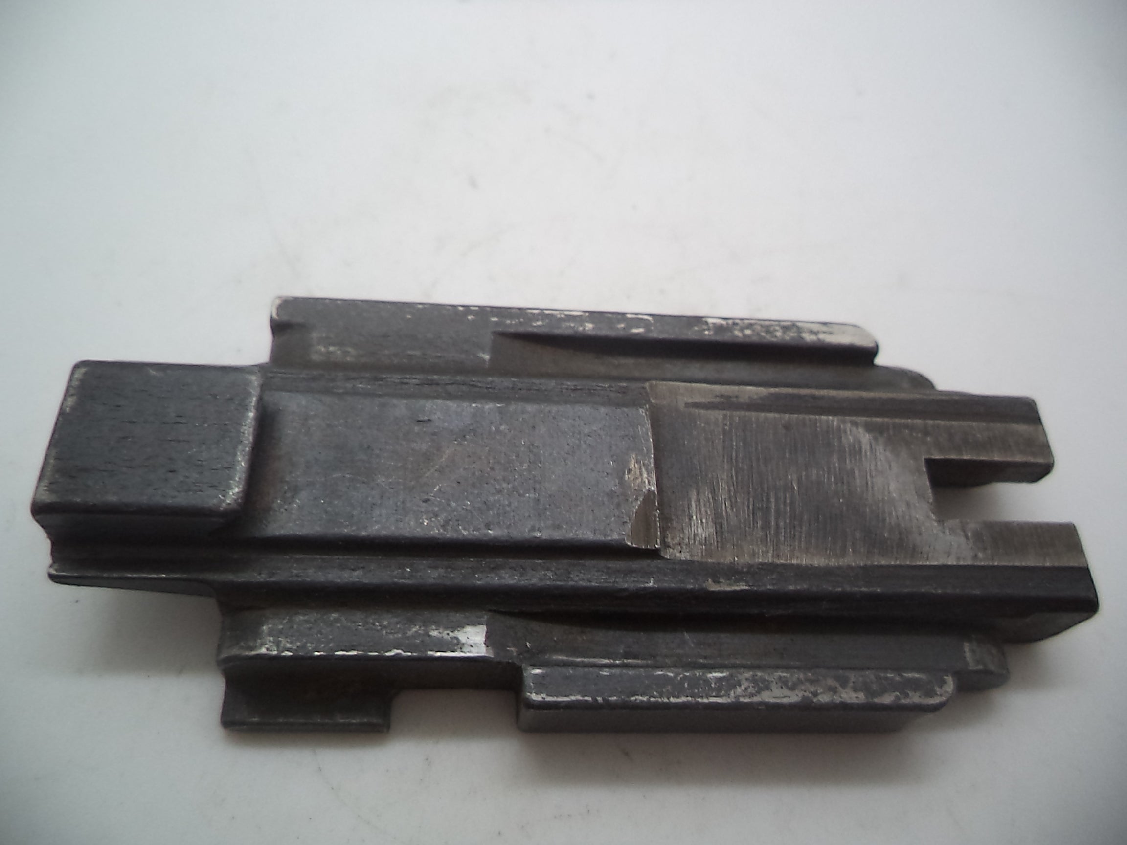 72H Mossberg 500A &590 12 Ga. Pump Shot Gun Bolt & Slide Used Part