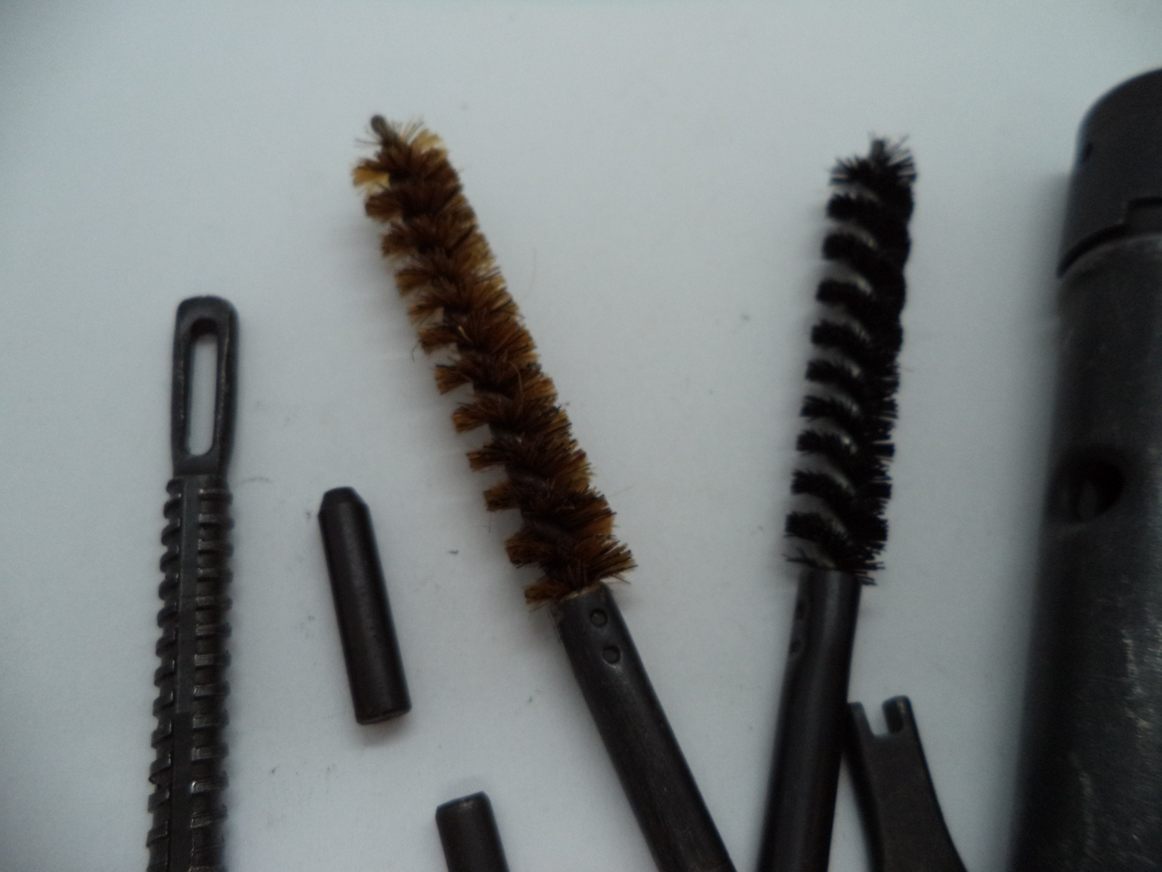 M76239   7.62 X 39  -  5 Piece Cleaning Kit + Tools Military Surplus