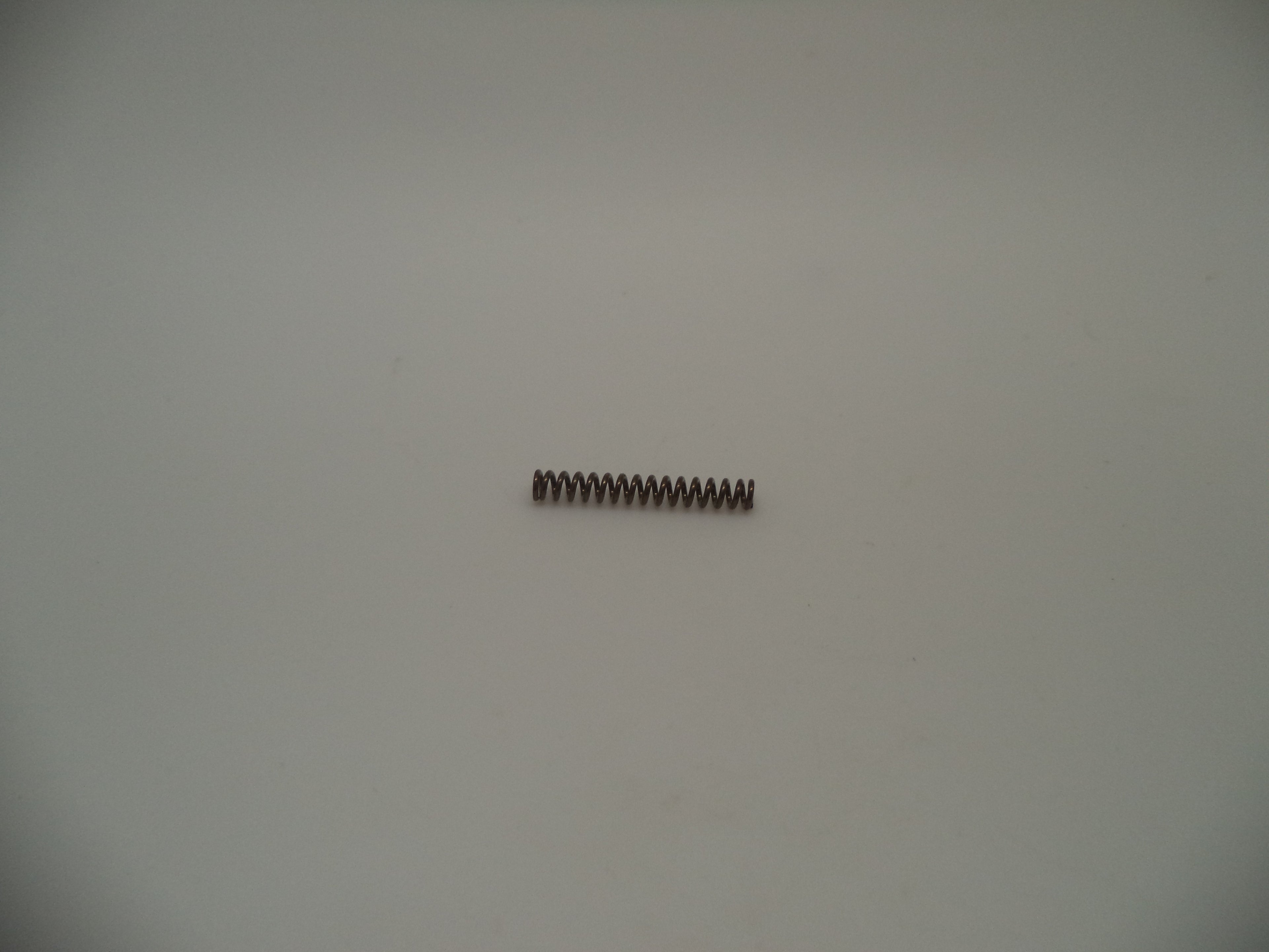 Smith & Wesson M&P Shield 45 M2.0 Extractor Linear Spring Factory OEM 3005866