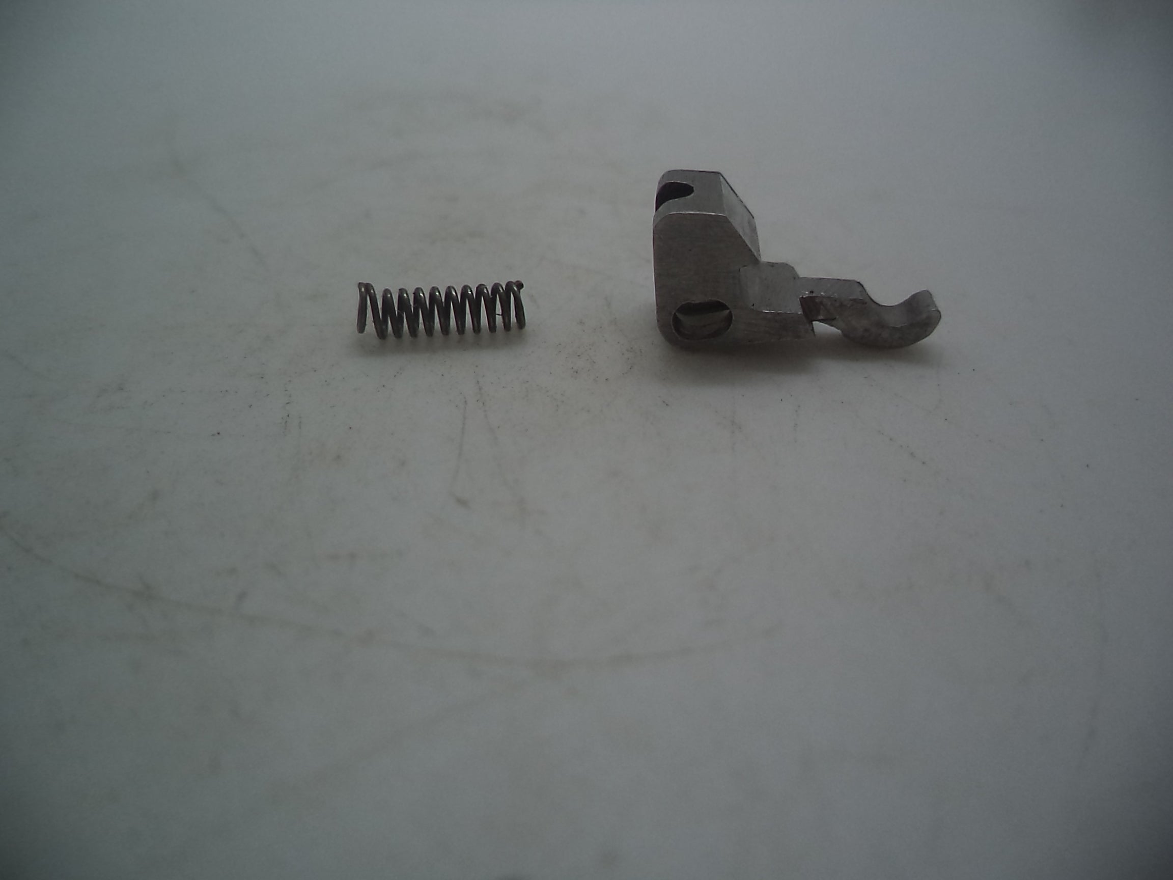 L101 Smith & Wesson Used L Frame Model 681 .357 Caliber Cylinder & Spring