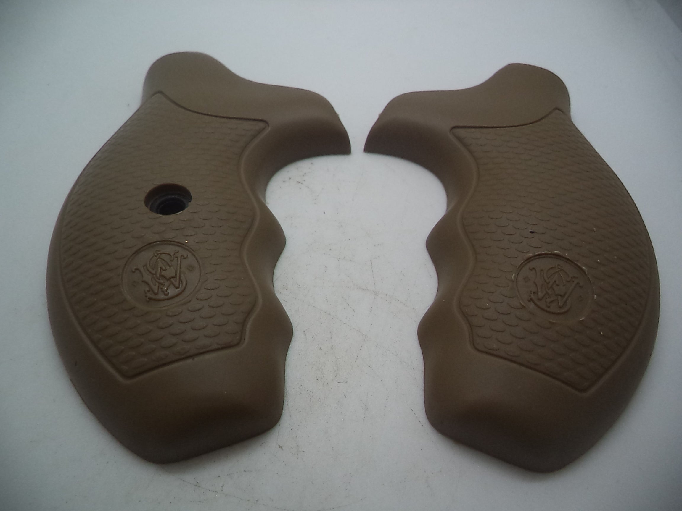 3007235 S&W J Frame Revolver Model 360PD Combat Grips FDE