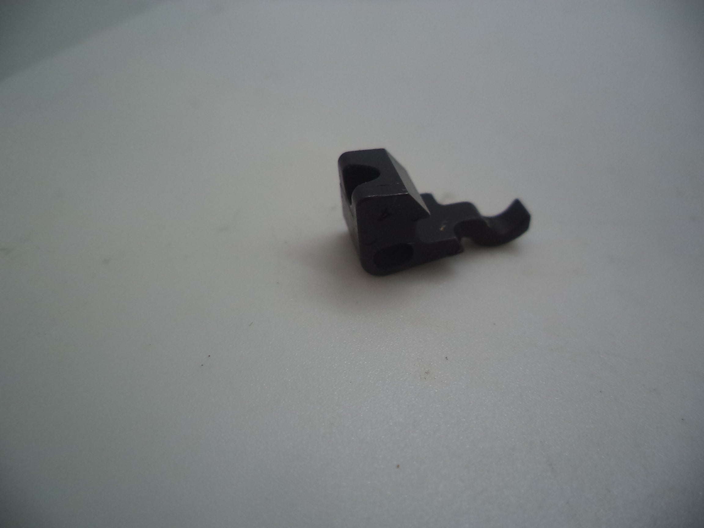 Smith & Wesson X Frame Model 500 Cylinder Stop - 241960000