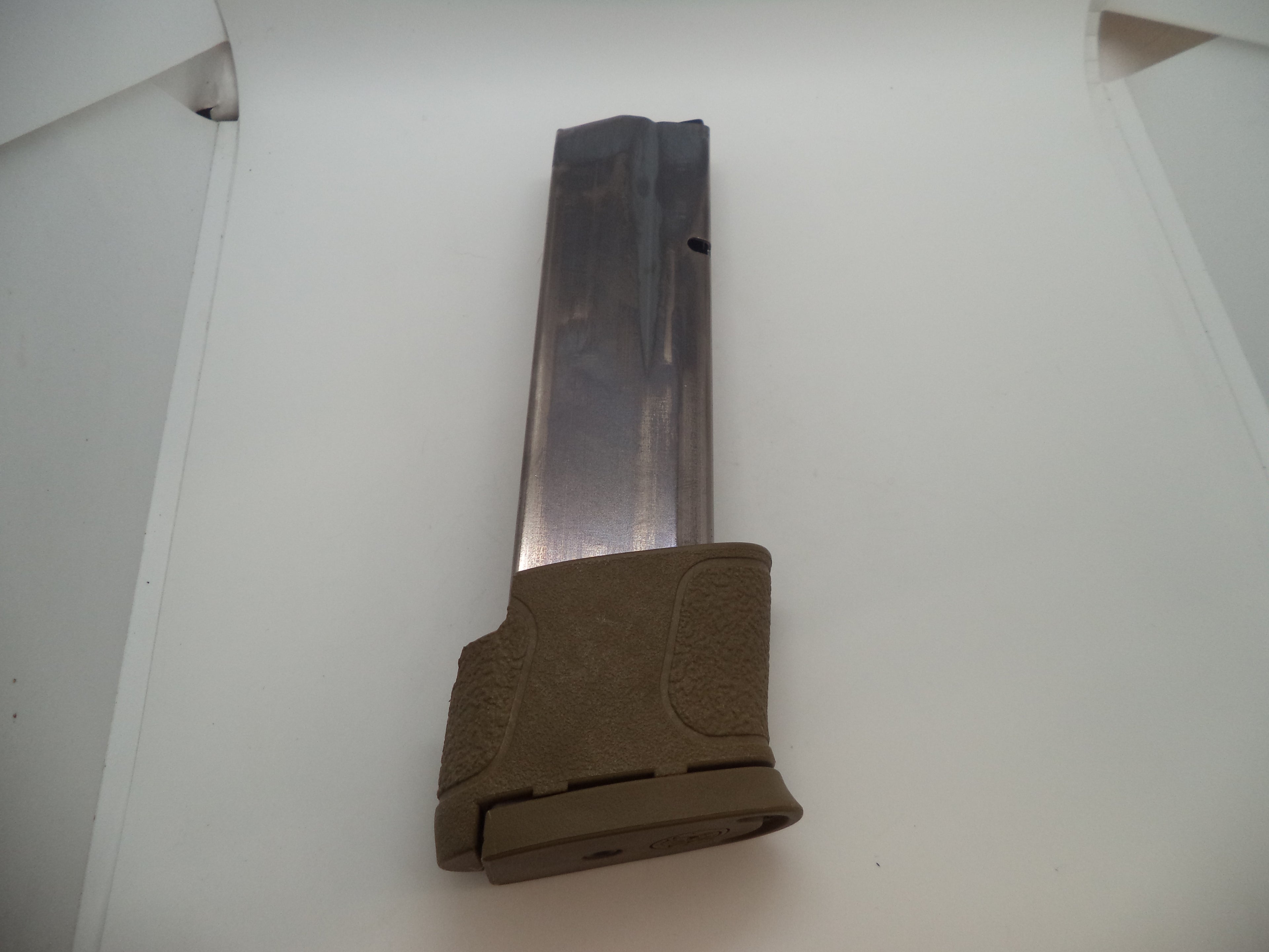Smith & Wesson Pistol M&P 45 14 Round Magazine Brown 194770000