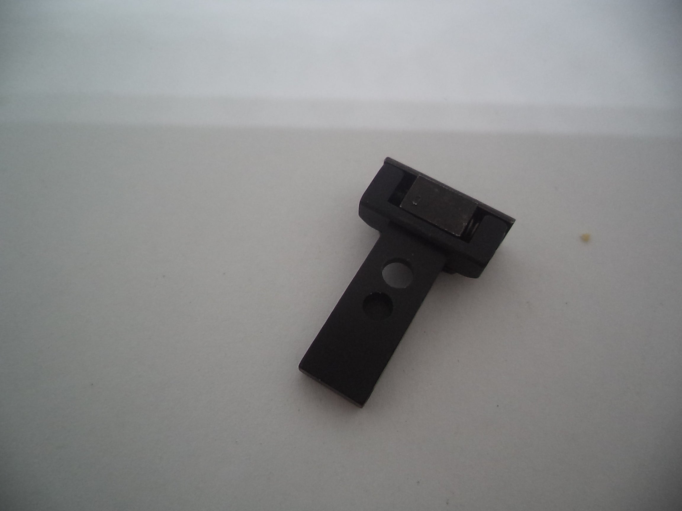 Smith & Wesson SW22 Victory Rear Partridge Sight 3002007