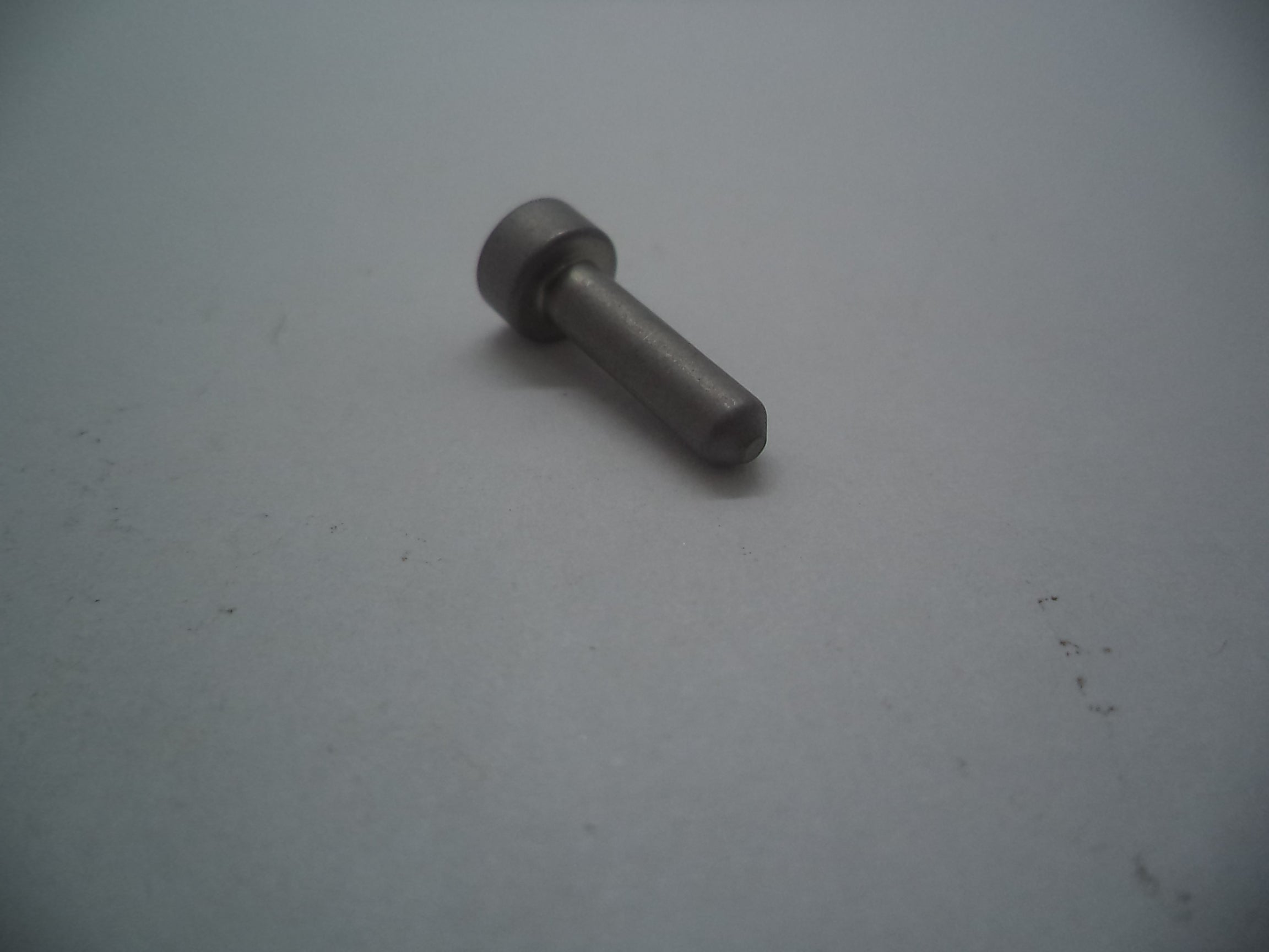 SW22 Victory Mainspring Cup | Smith & Wesson Part 3000698