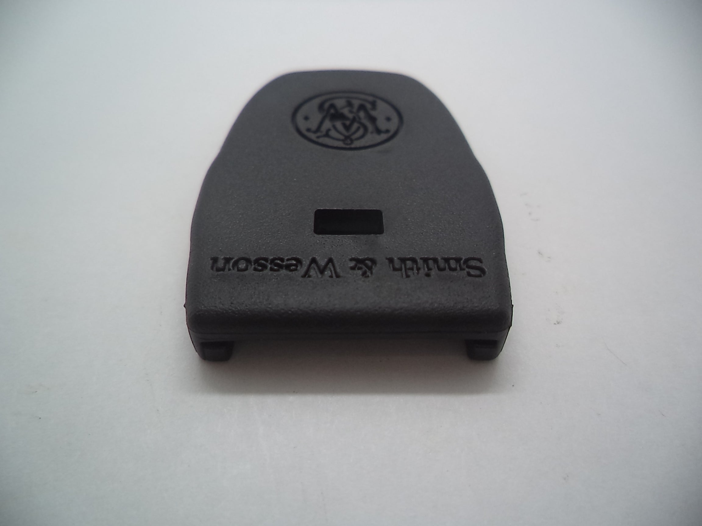 396590000 Smith & Wesson 9mm SDVE Magazine Butt Plate