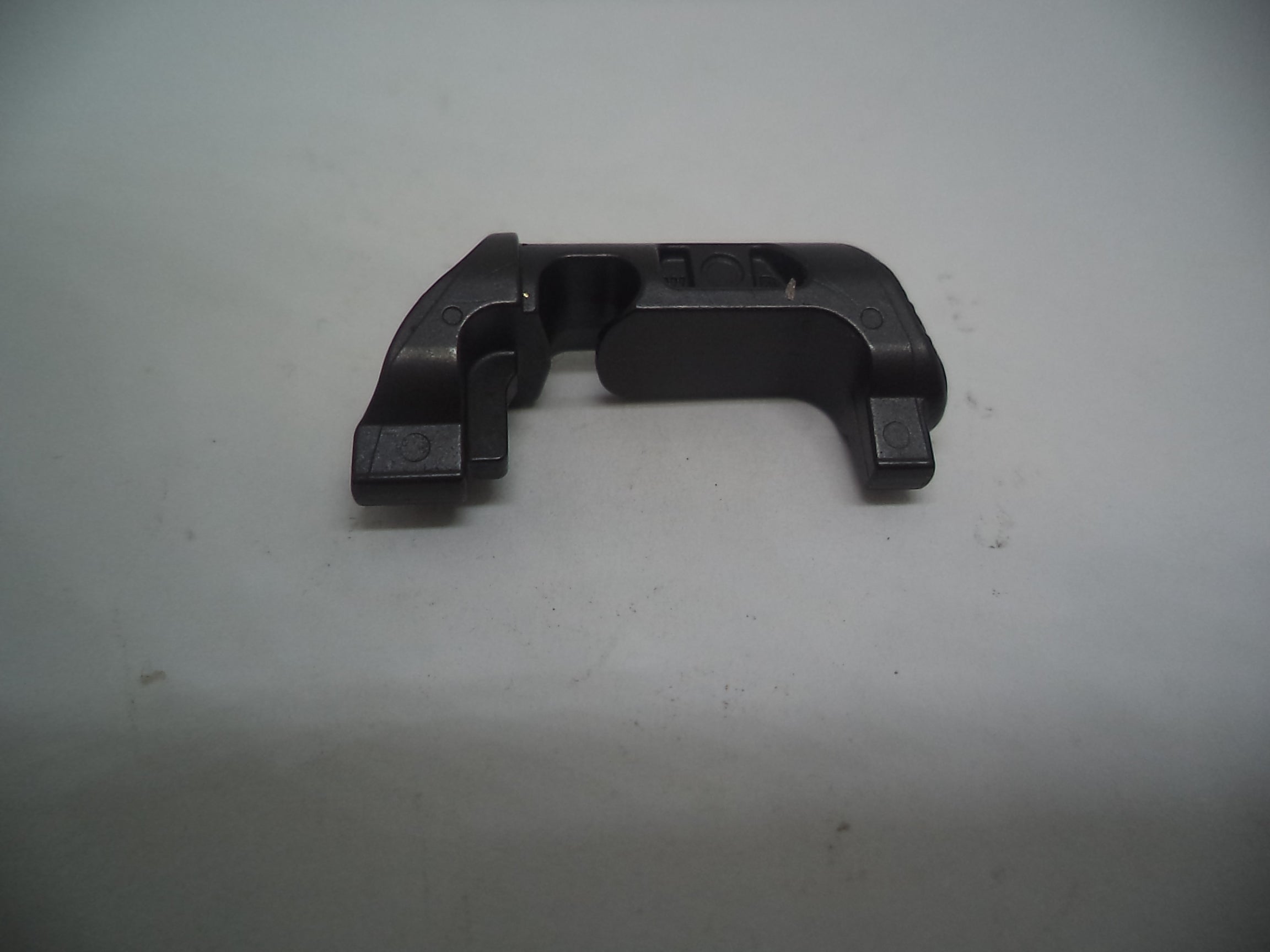 Smith & Wesson M&P 380 Shield EZ Magazine Catch 3005558