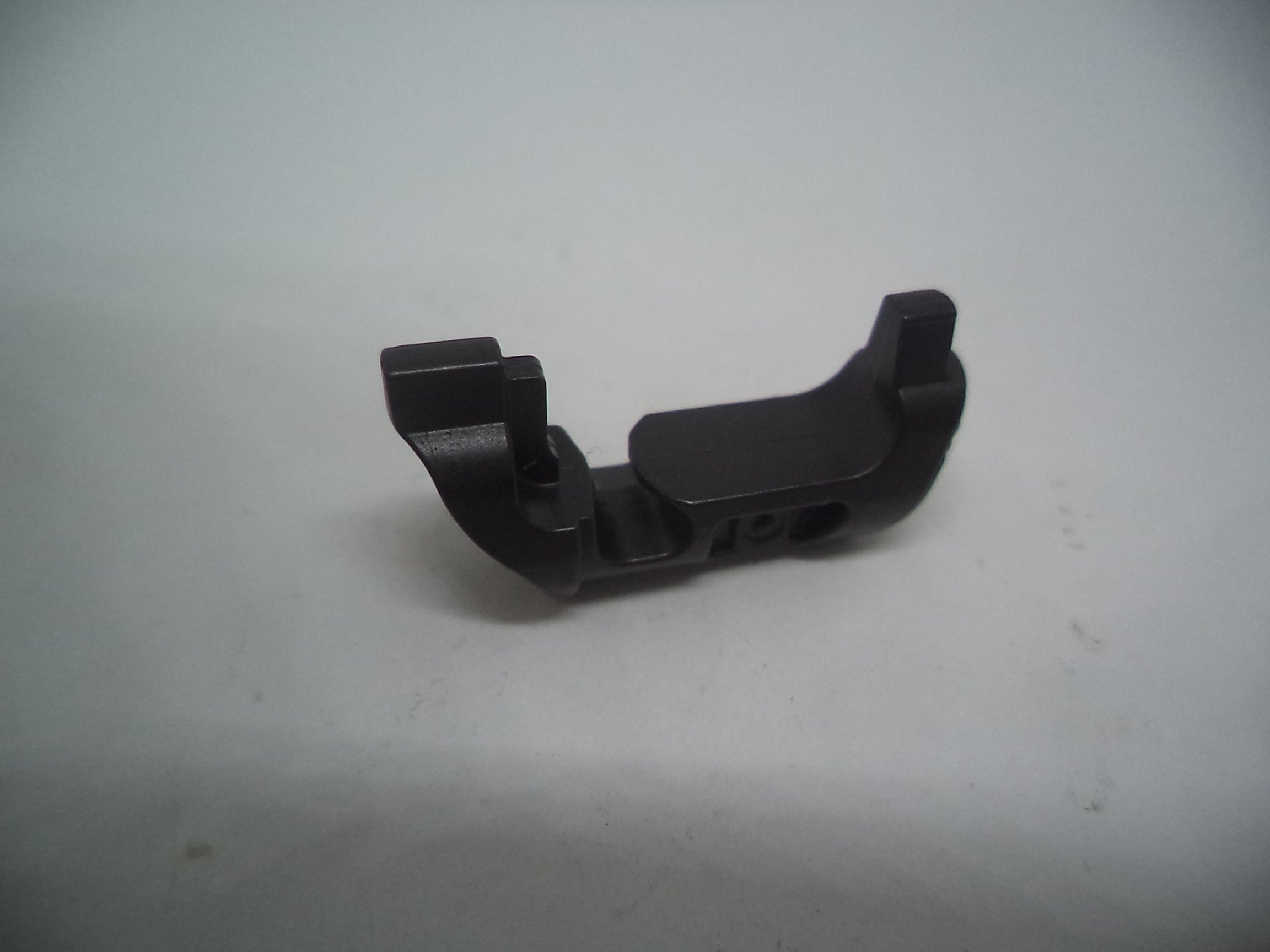Smith & Wesson M&P 380 Shield EZ Magazine Catch 3005558