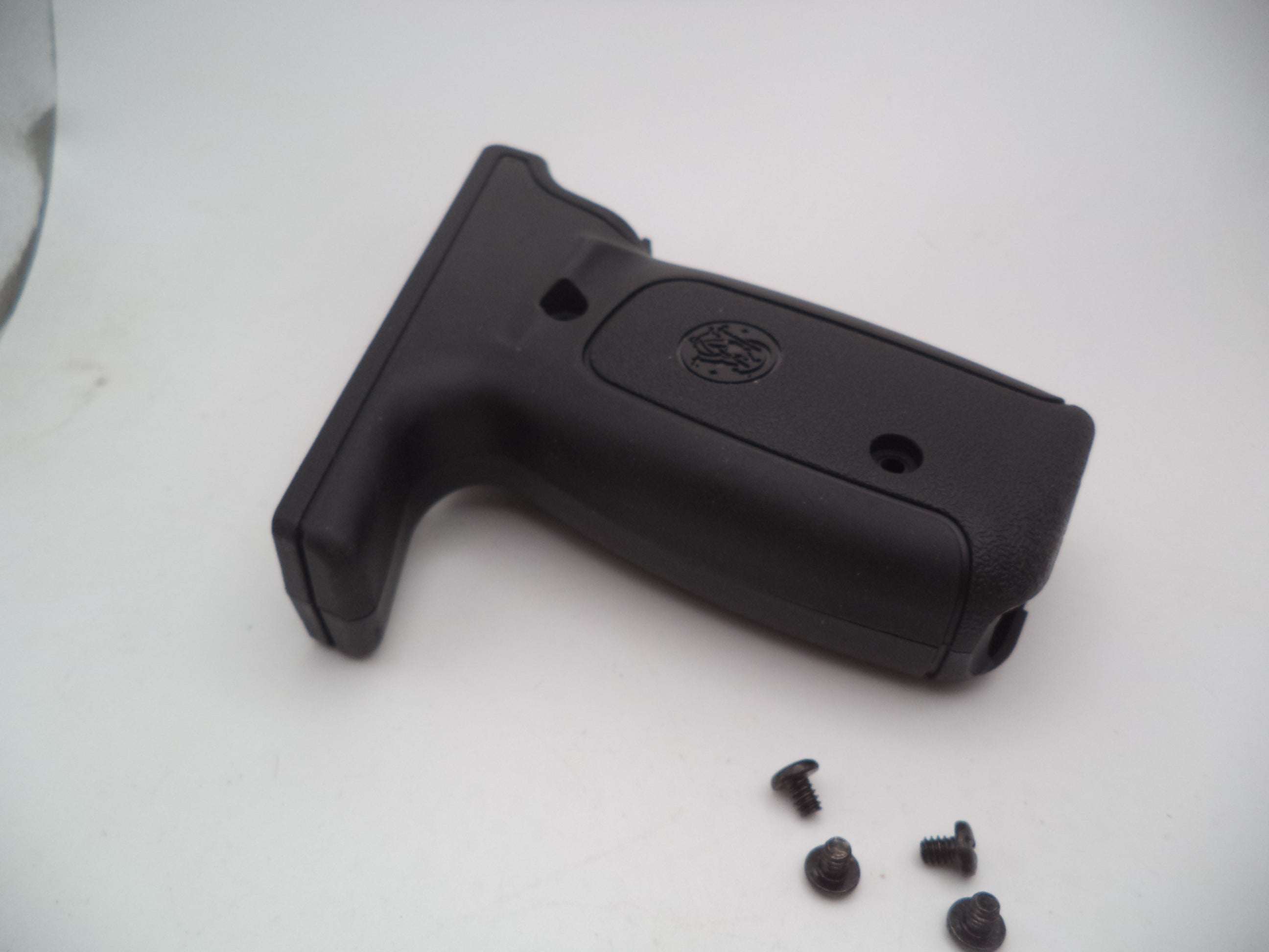 Smith & Wesson Model 22-A / 22-S Soft Touch Target Grips with Thumb Rest - .22 LR - Includes Screws - 192740000