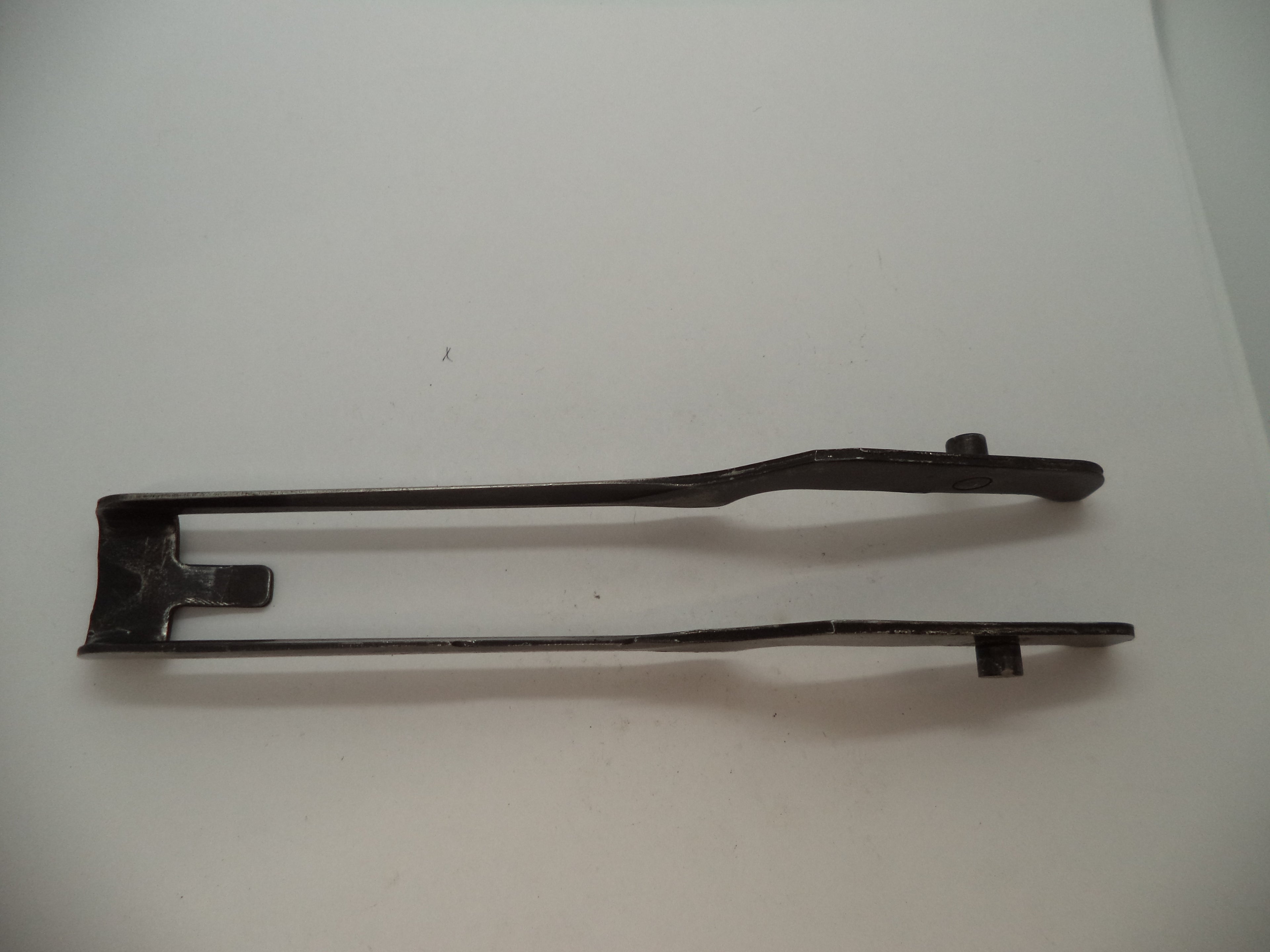 16A Mossberg 12 Gauge Pump Shotgun Model 500A & 590 Used Elevator