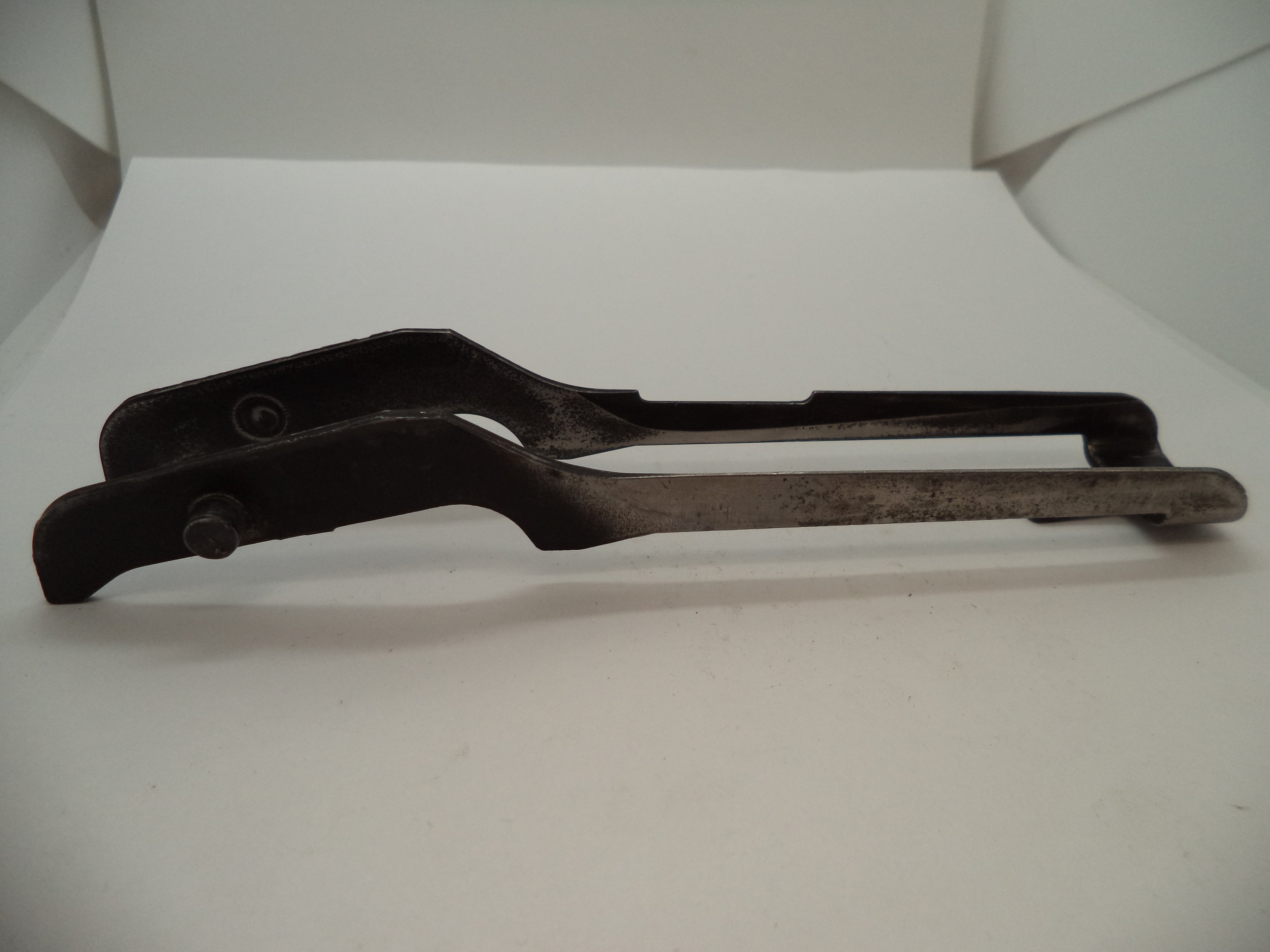 16A Mossberg 12 Gauge Pump Shotgun Model 500A & 590 Used Elevator