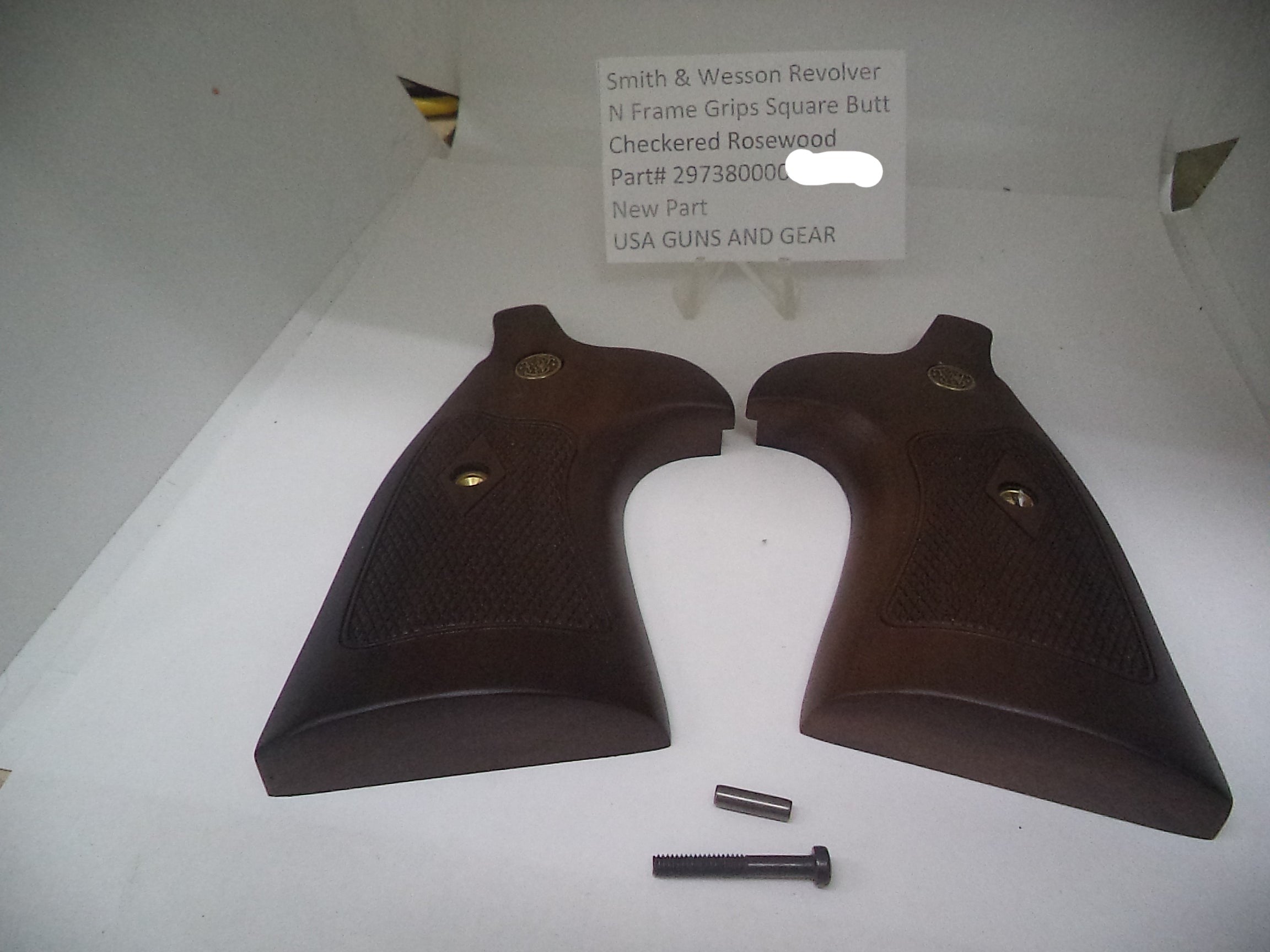 297380000 S&W N Frame Checkered Rosewood Grips Square Butt