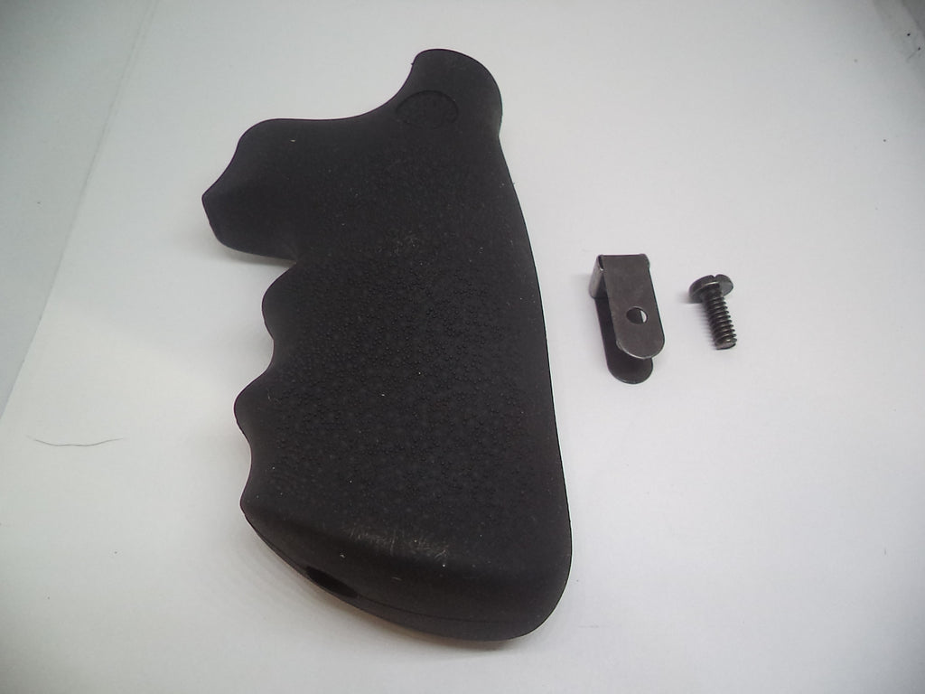 294670000 Smith & Wesson Revolver K L N X  Hogue Black Rubber Grips