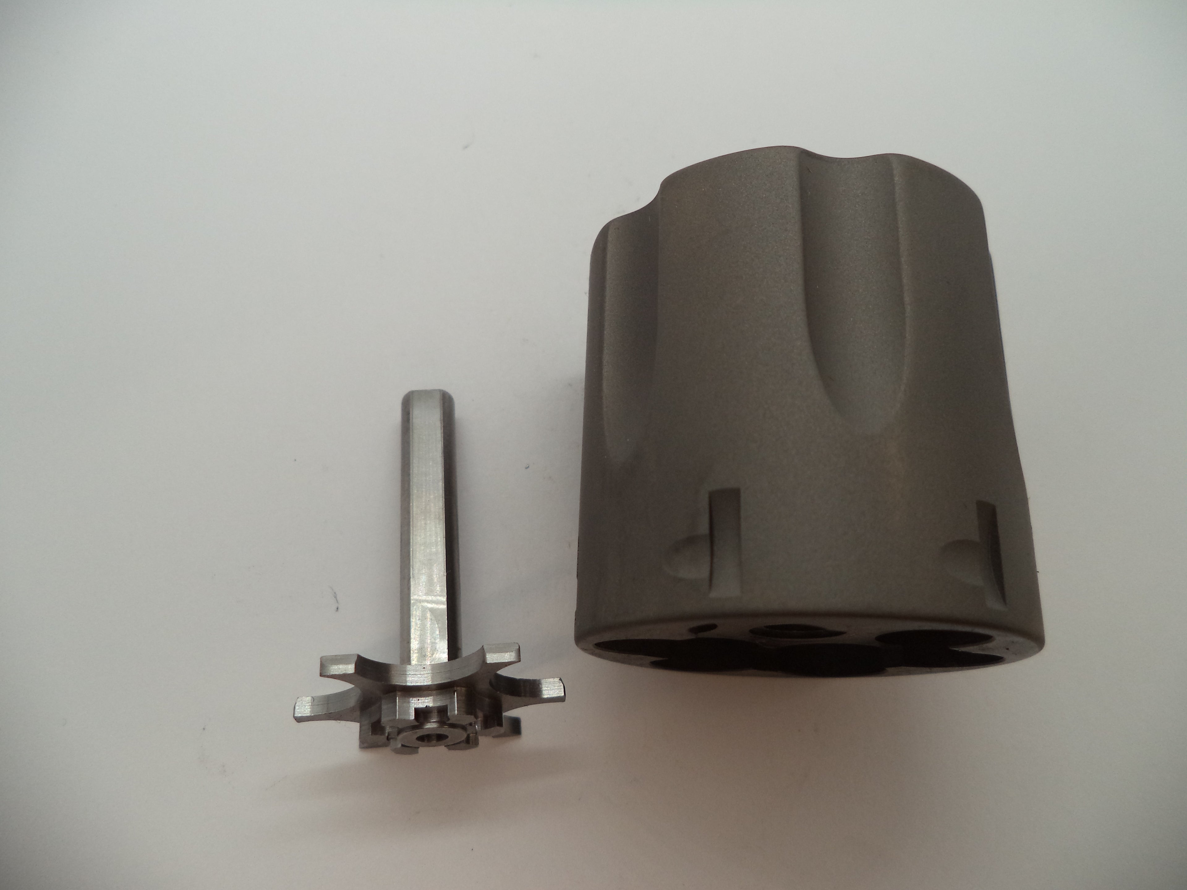 294260000 Smith & Wesson N Frame Model 329PD Cylinder .44 Magnum
