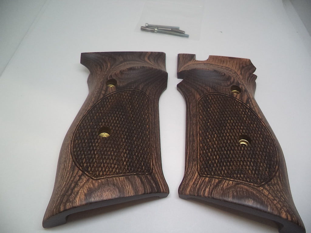 310380000 Smith & Wesson Model 41 .22 Auto Grips Checkered Hardwood New