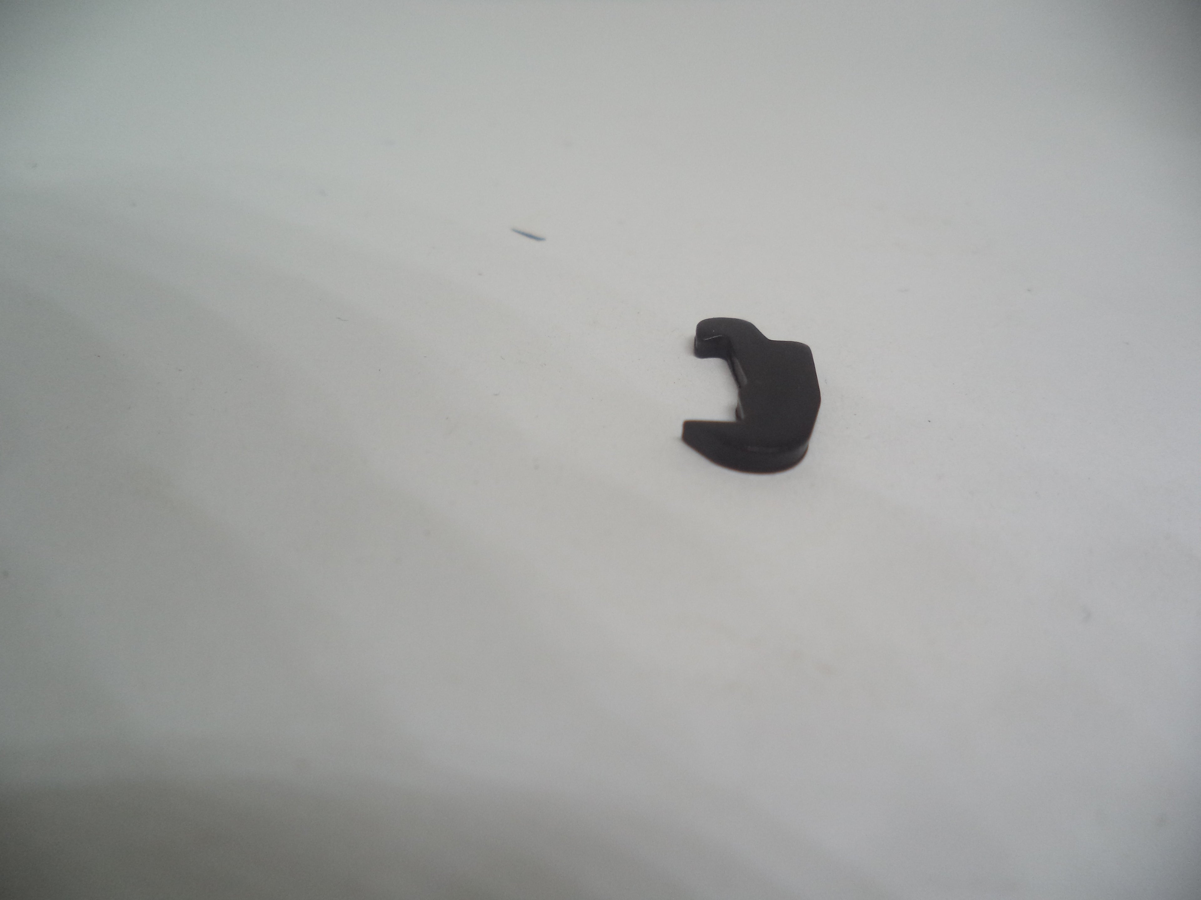 315430000 Smith & Wesson Rifle M&P 15-22 Extractor .22 LR