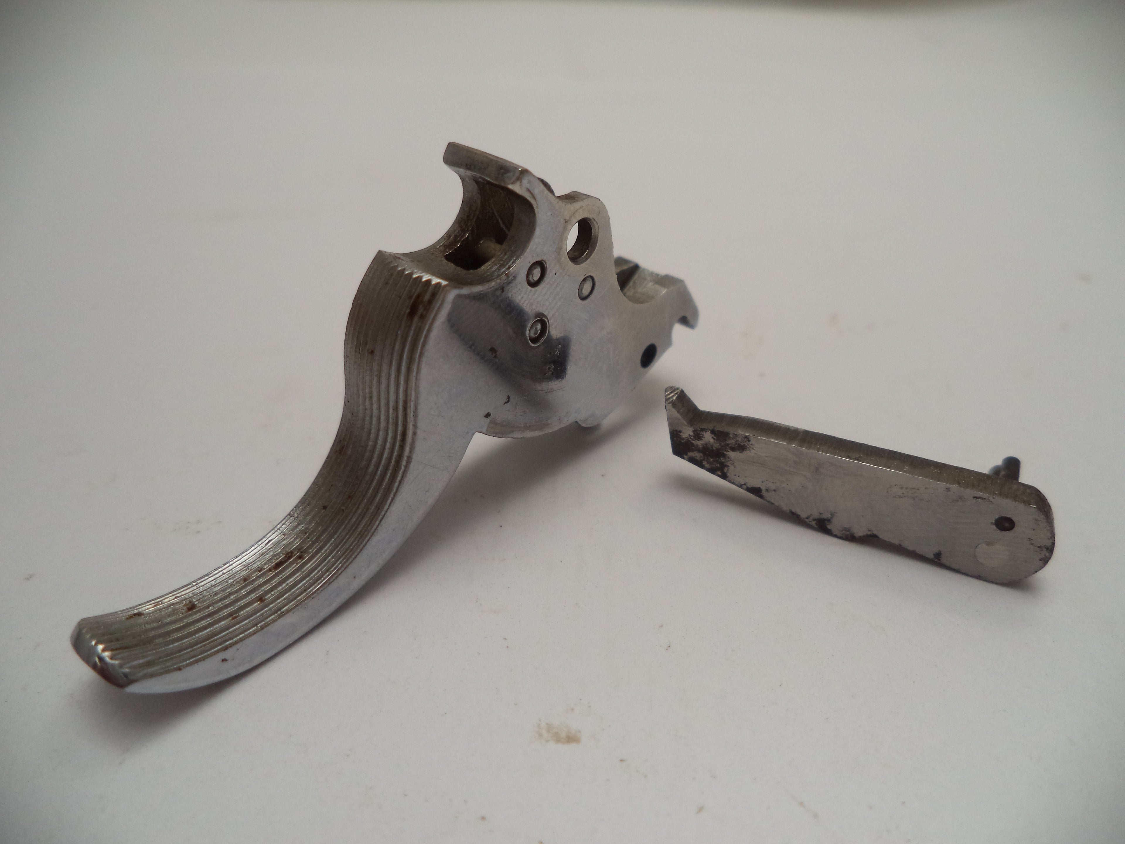 KN15186 Smith & Wesson K Frame Model 15 .265" Trigger Nickel Used .38 Special