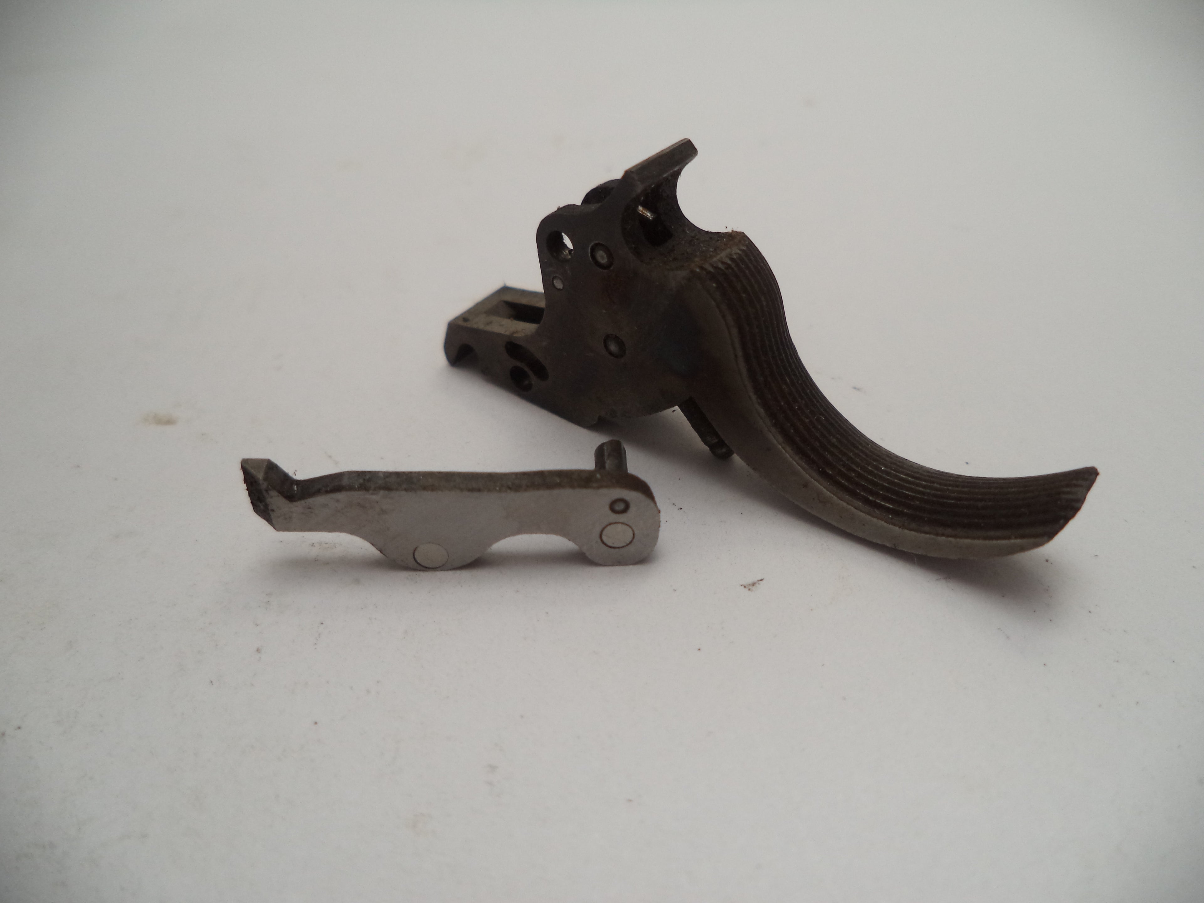 JB42184 Smith & Wesson J Frame Model 42 Air Weight Trigger Used .38 Special