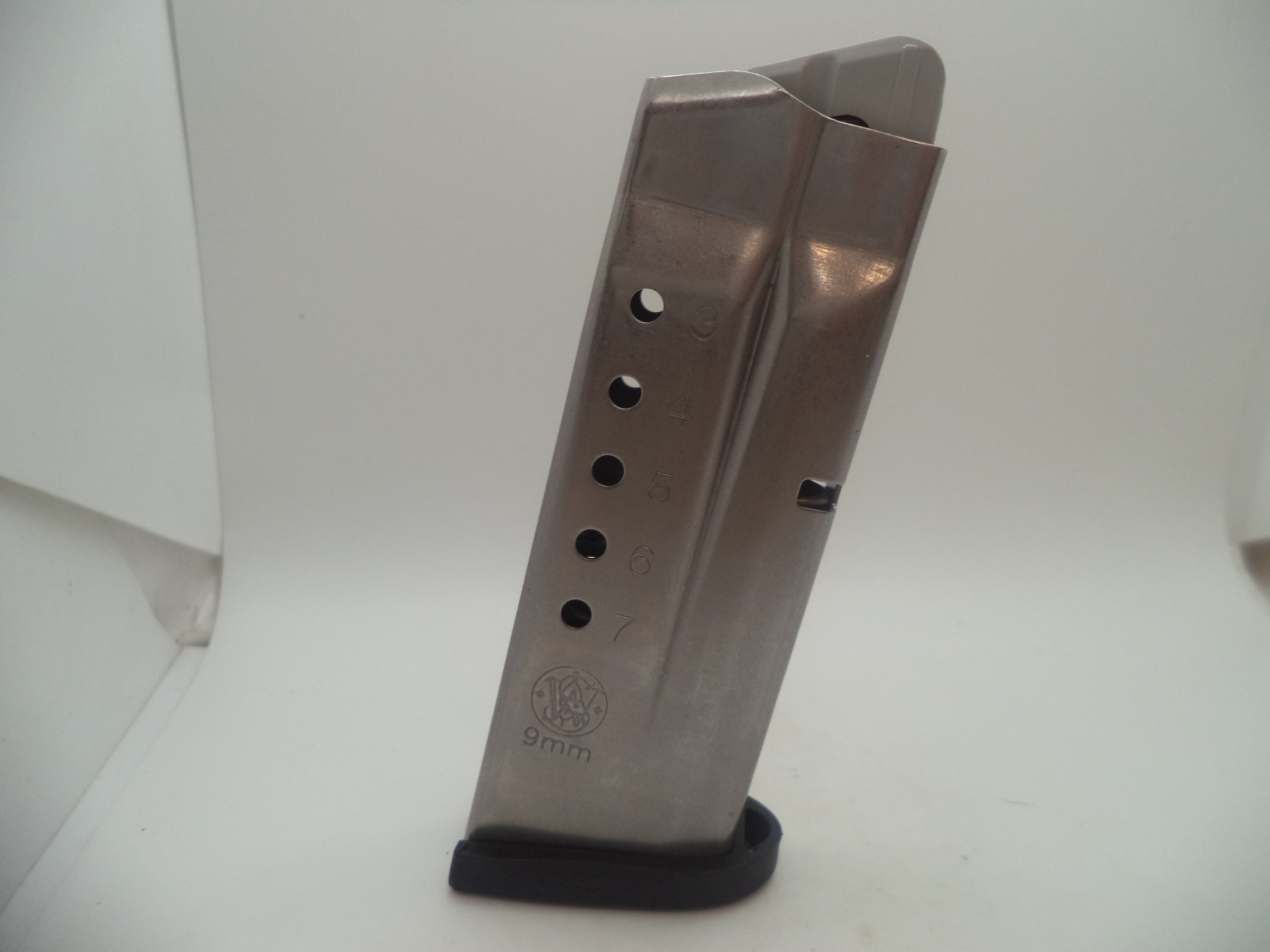 Smith & Wesson Pistol M&P Shield 9mm 7 Round Magazine 199350000