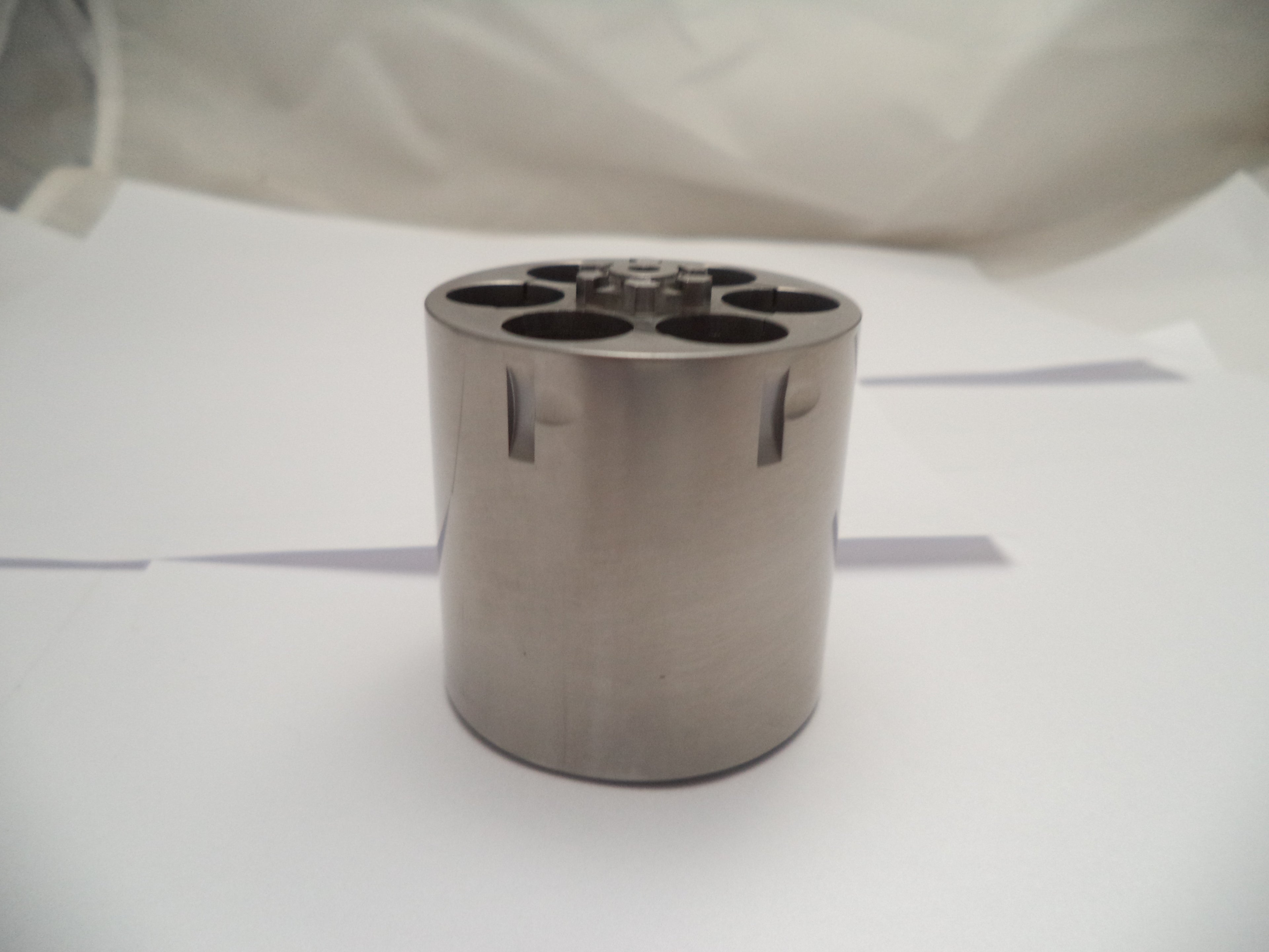 412240000 Smith & Wesson Unfluted Cylinder N Frame Model 629 .44 Magnum