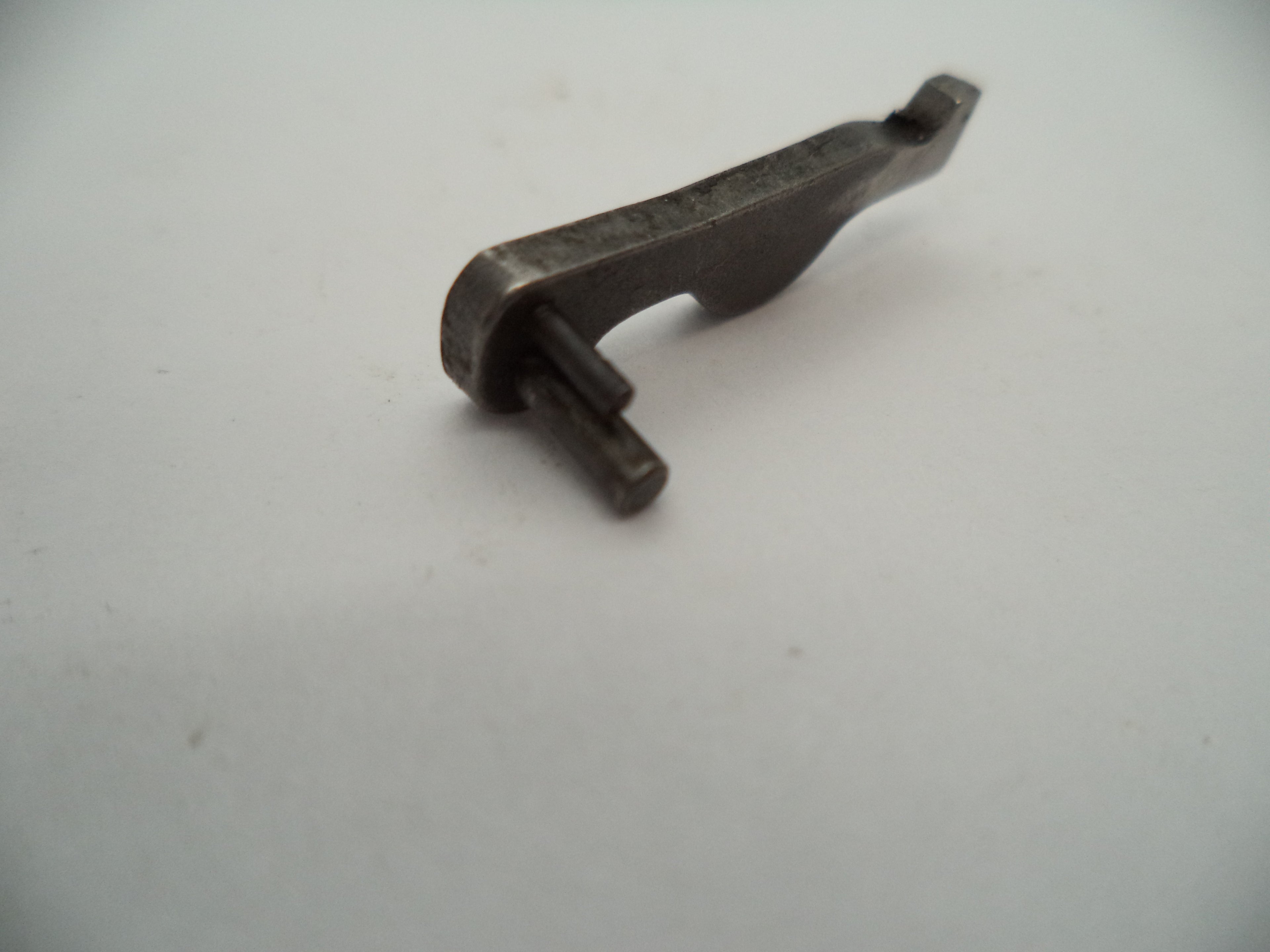 34129 Smith & Wesson J Frame Model 34 Revolver Hand Blue Steel .22 LR Used Part