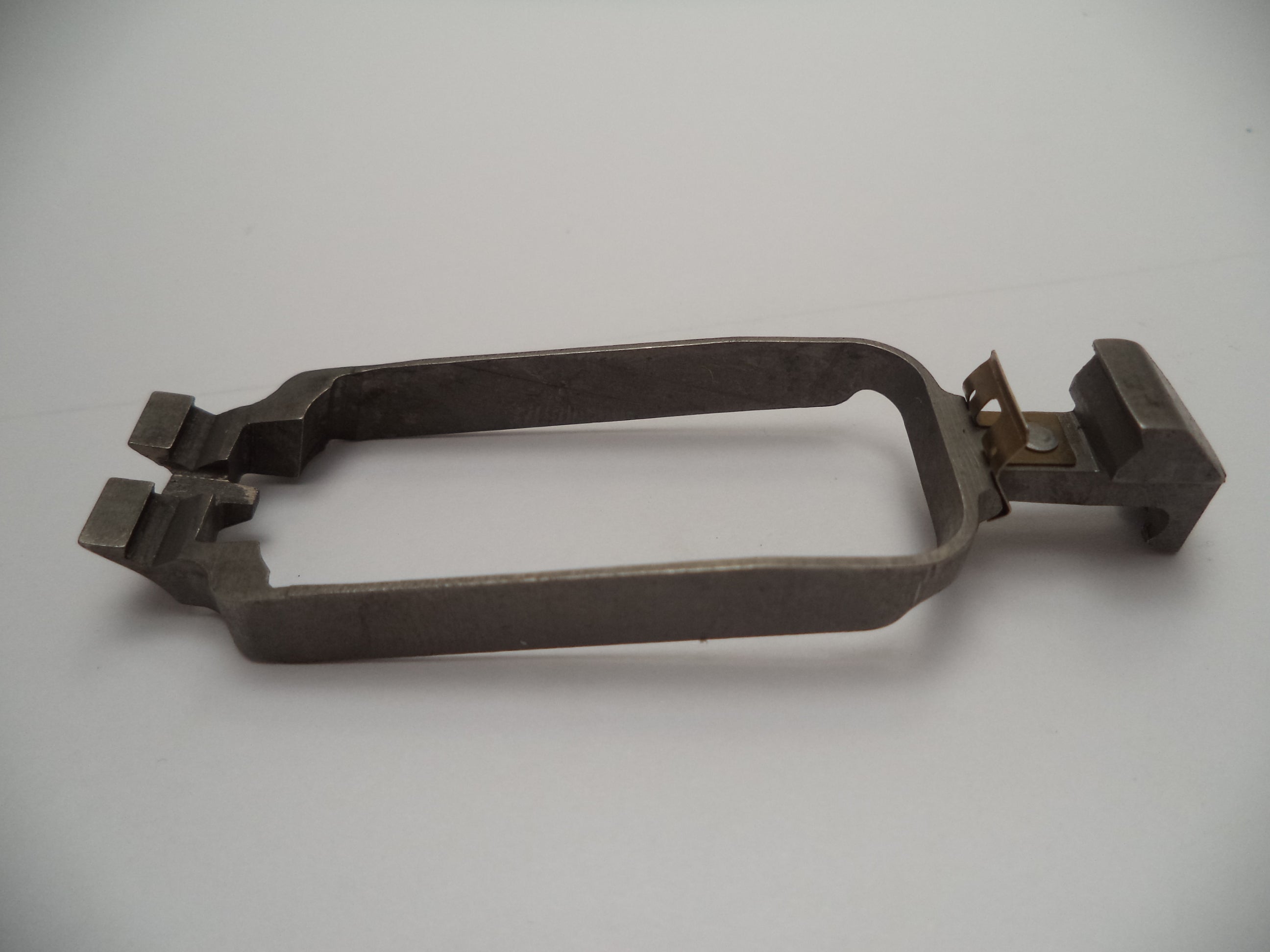 DB5 Smith and Wesson Model 6904 9MM Pistol Drawbar SS Used