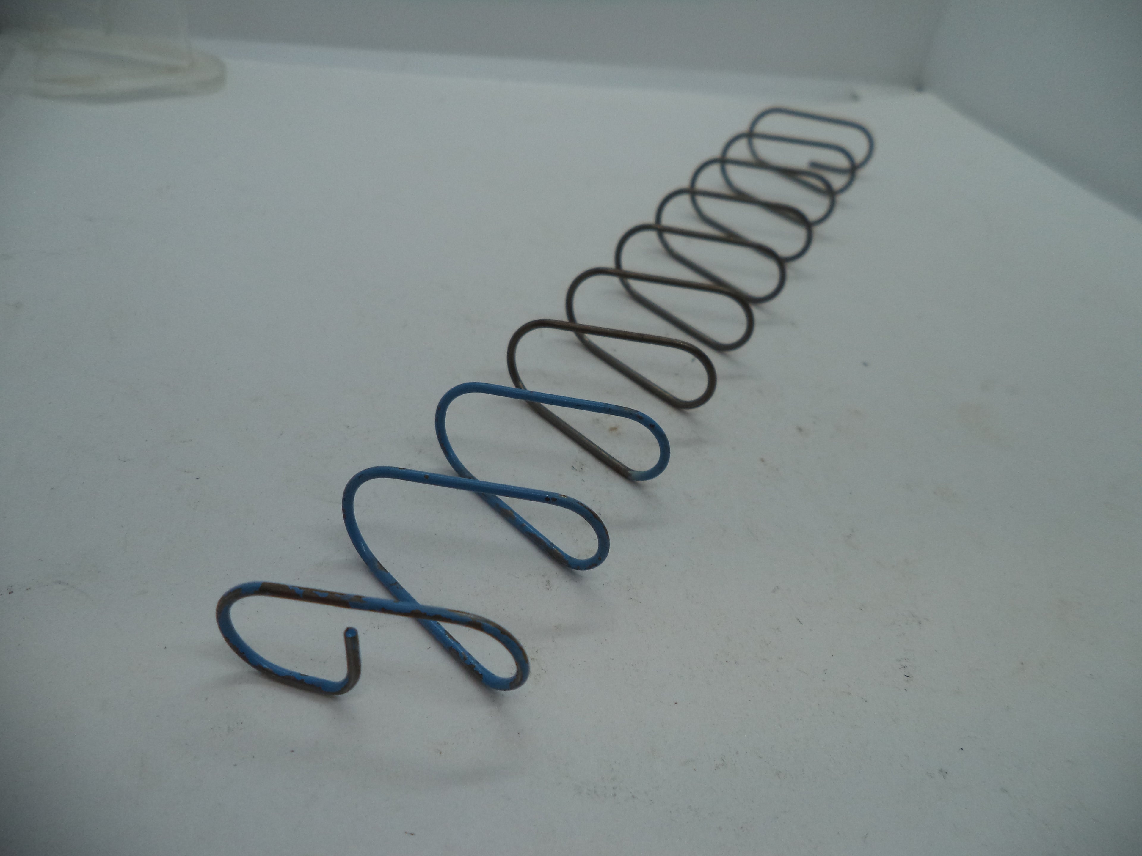 S&W 4003TSW,4043TSW,4046TSW,4003,4004,411 Magazine Spring .40 204550000