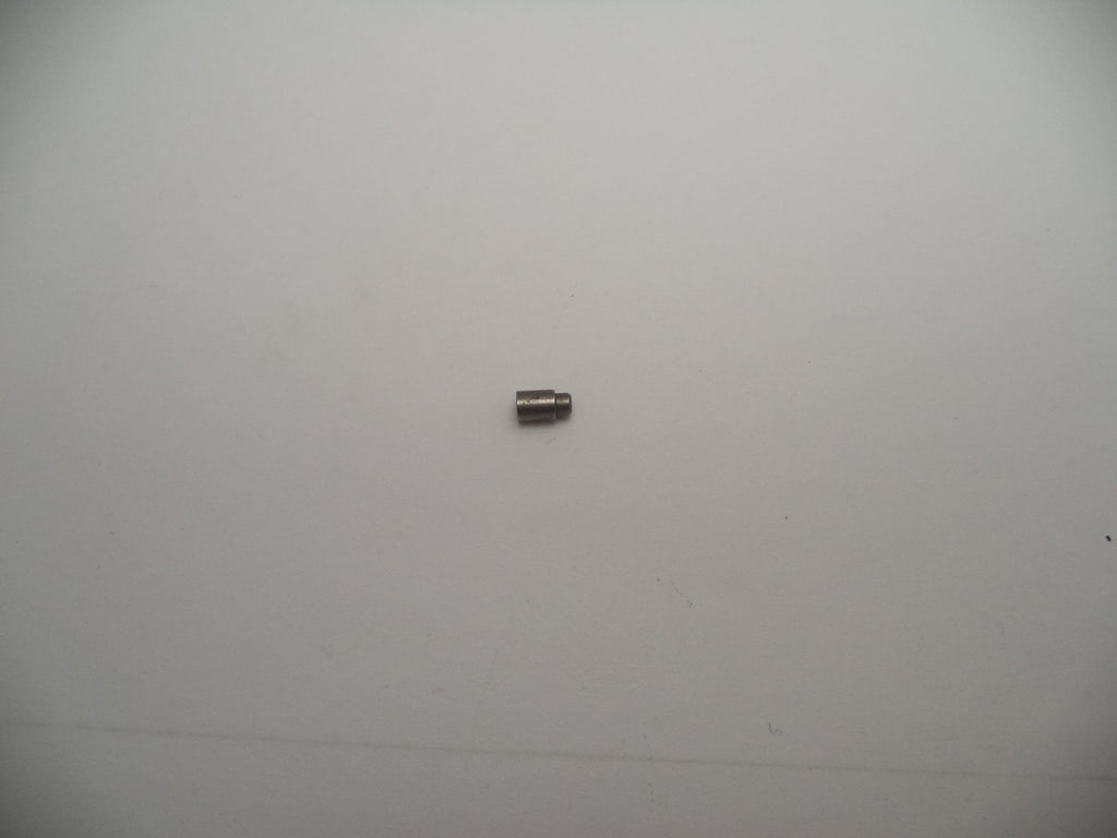 230140000 Smith & Wesson Rear Sight Body Plunger Pistol Part