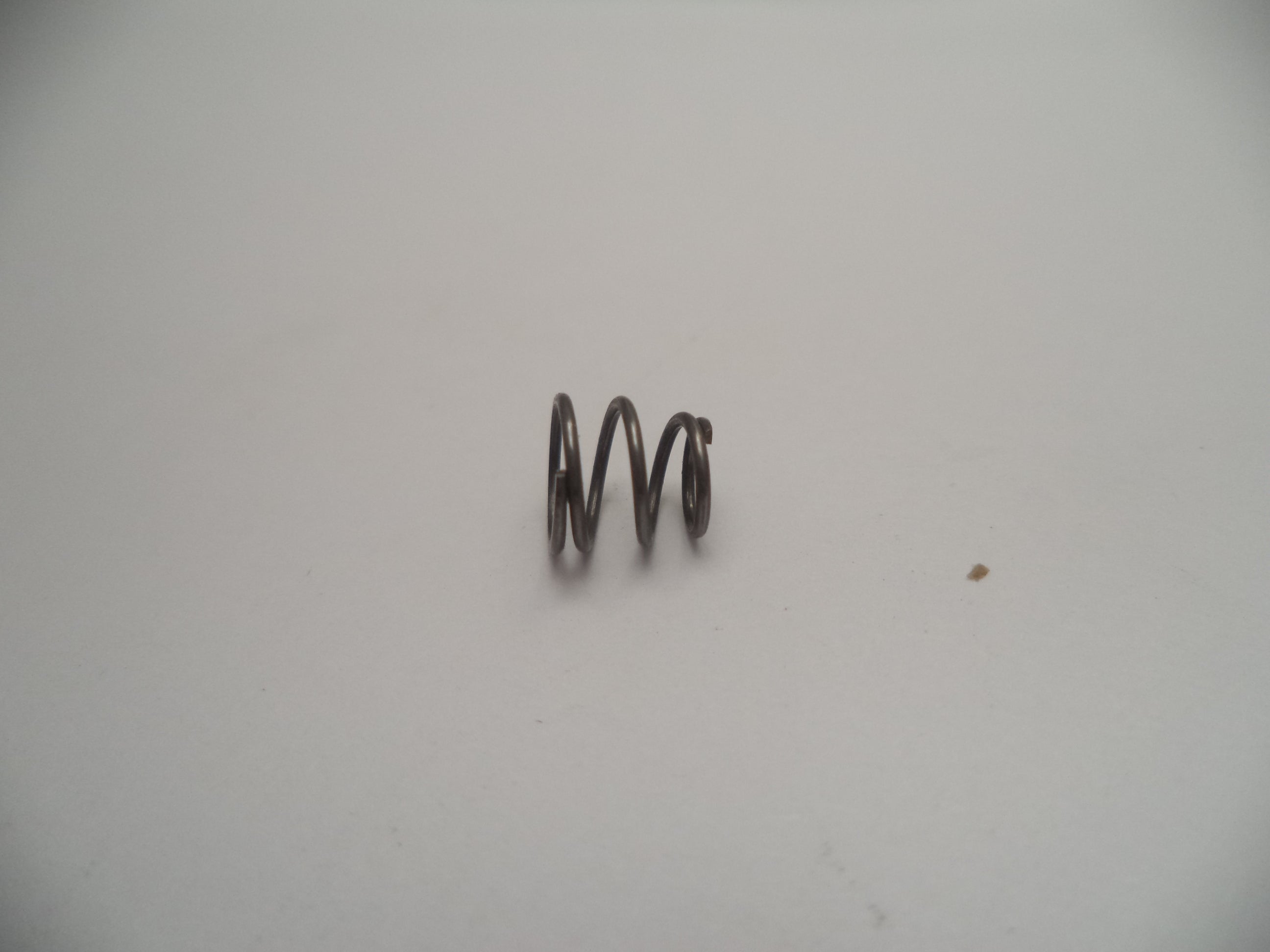 239010000 Smith & Wesson Magazine Release Spring Pistol Part