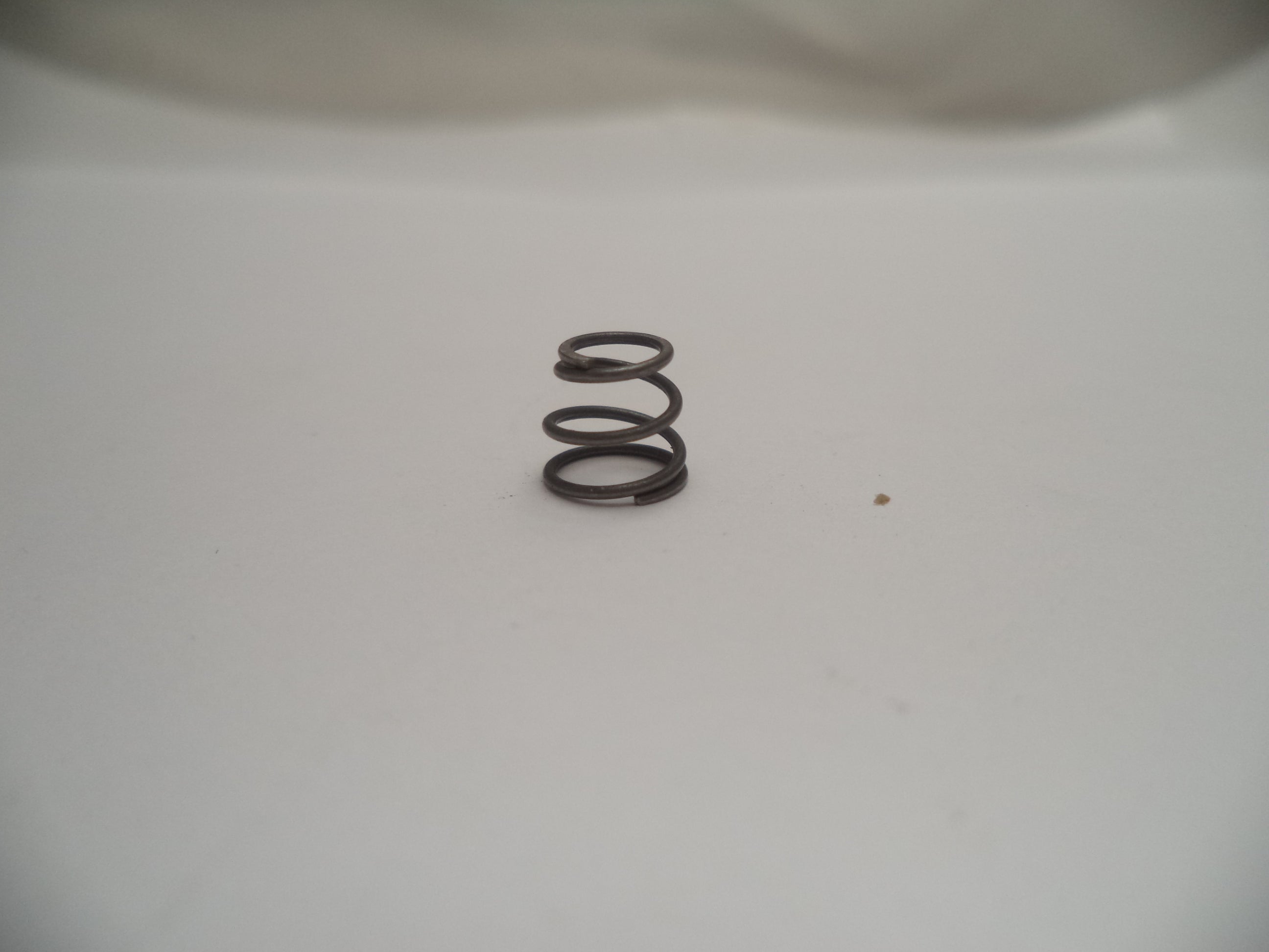 239010000 Smith & Wesson Magazine Release Spring Pistol Part