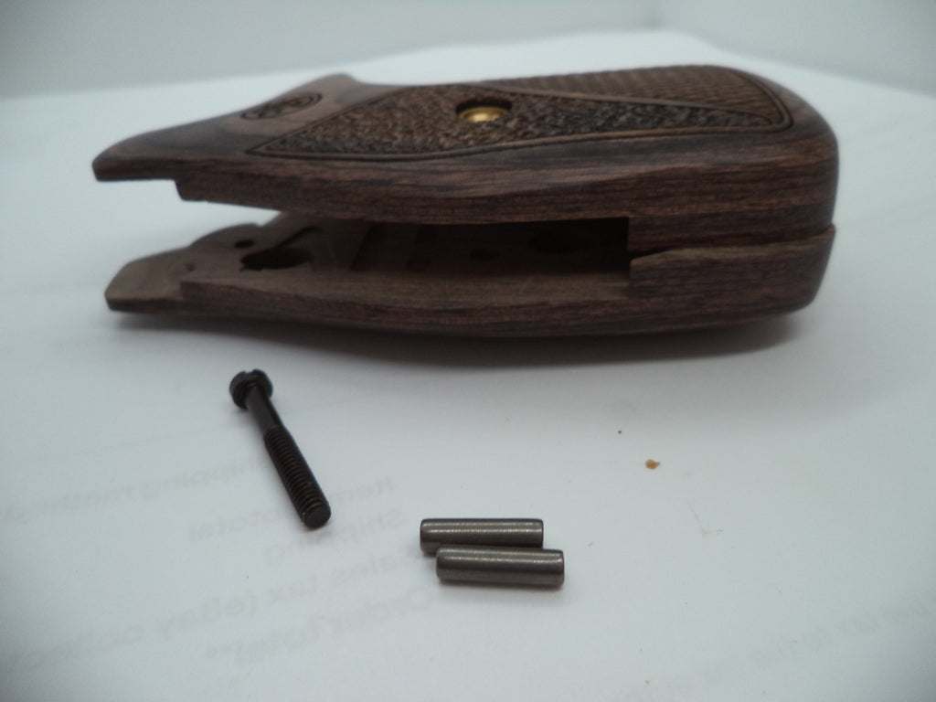 411740000 Smith & Wesson J Frame All Models Stipple Grips w/ Logo Round Butt