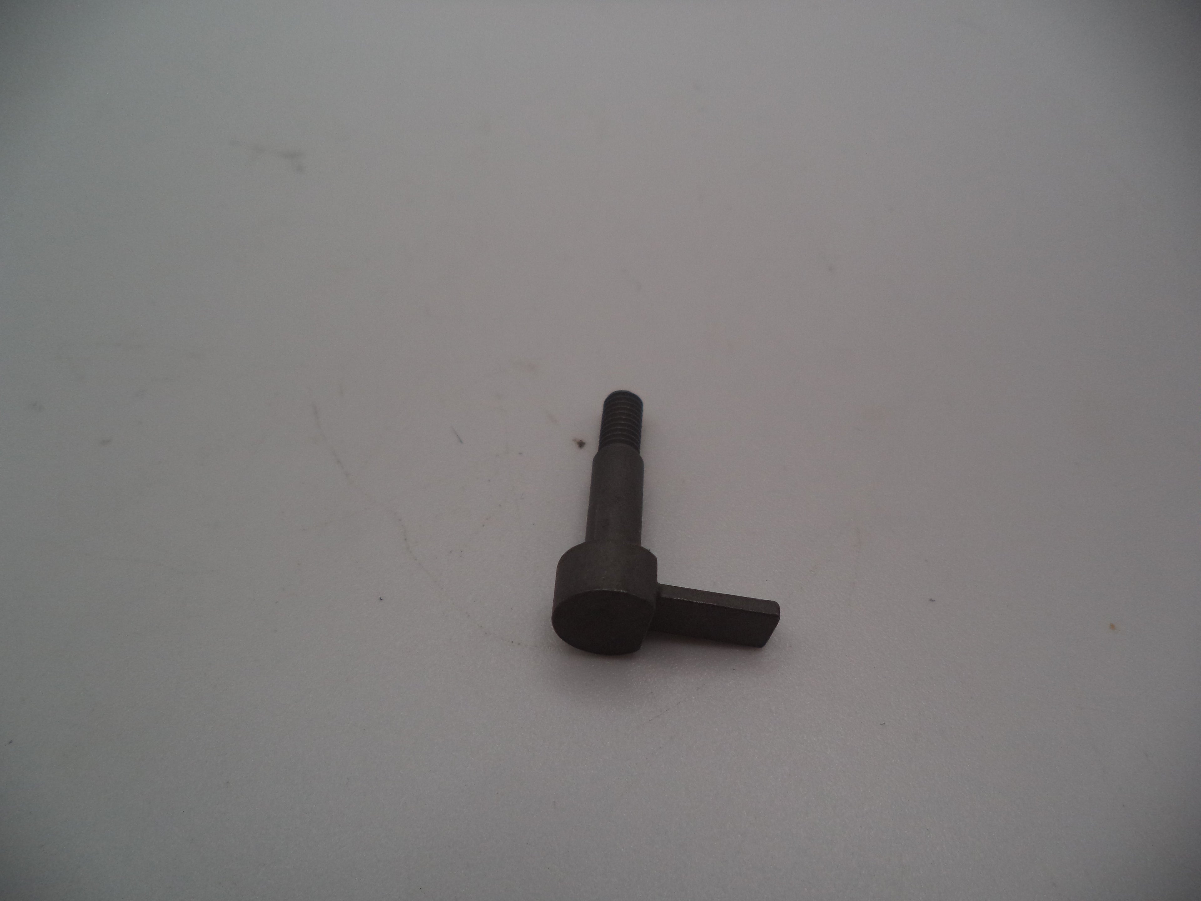 Smith & Wesson 3913 Magazine Catch - Factory New