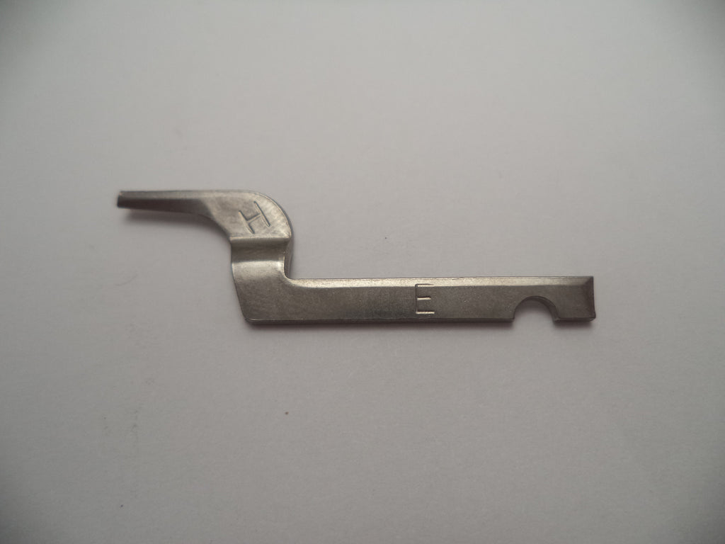 250720000 Smith & Wesson Ejector New Pistol Part for Multiple Models