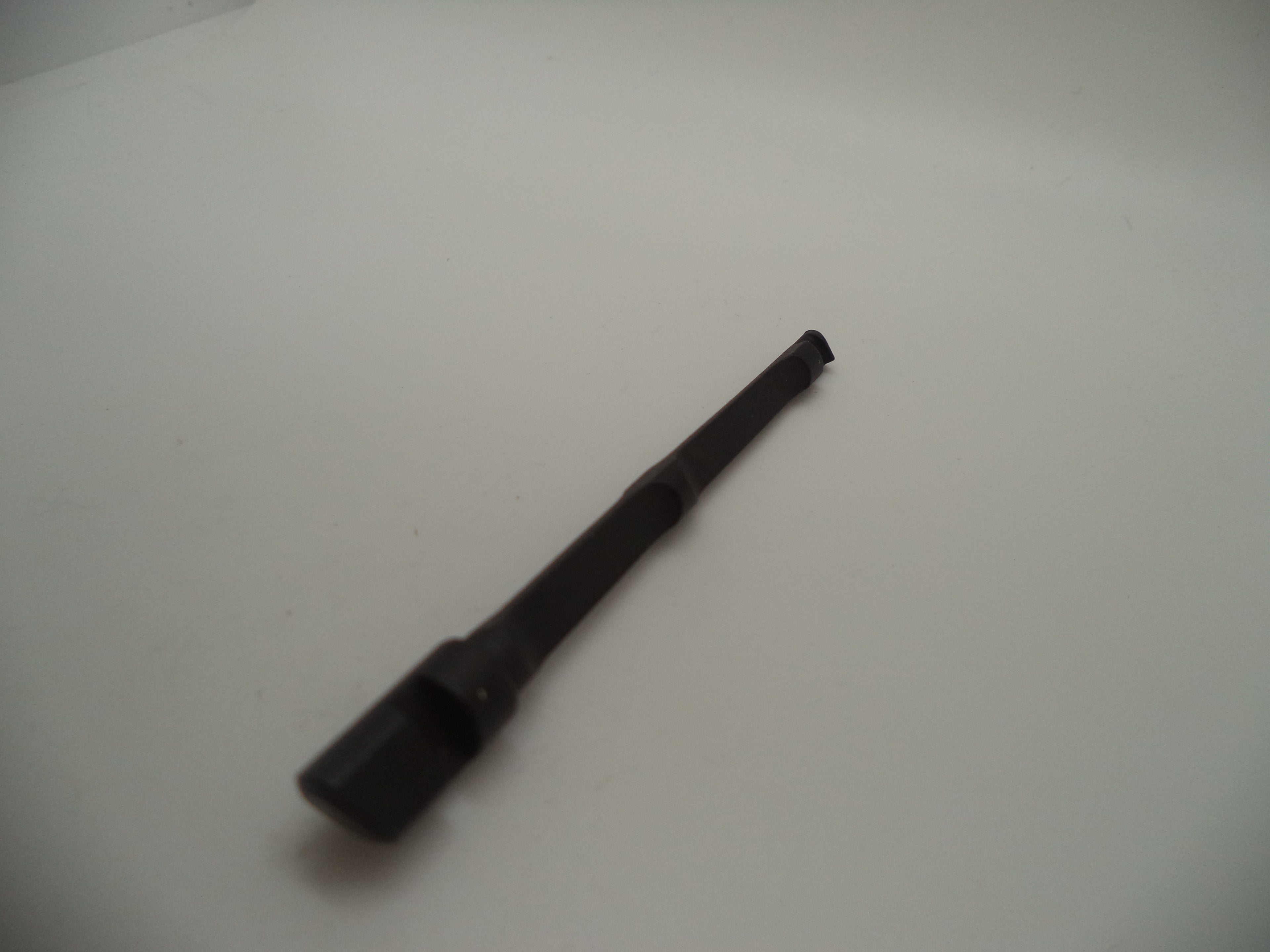 Model 1911 Pistol 1911 Extractor .45 Caliber New Part #19118SC