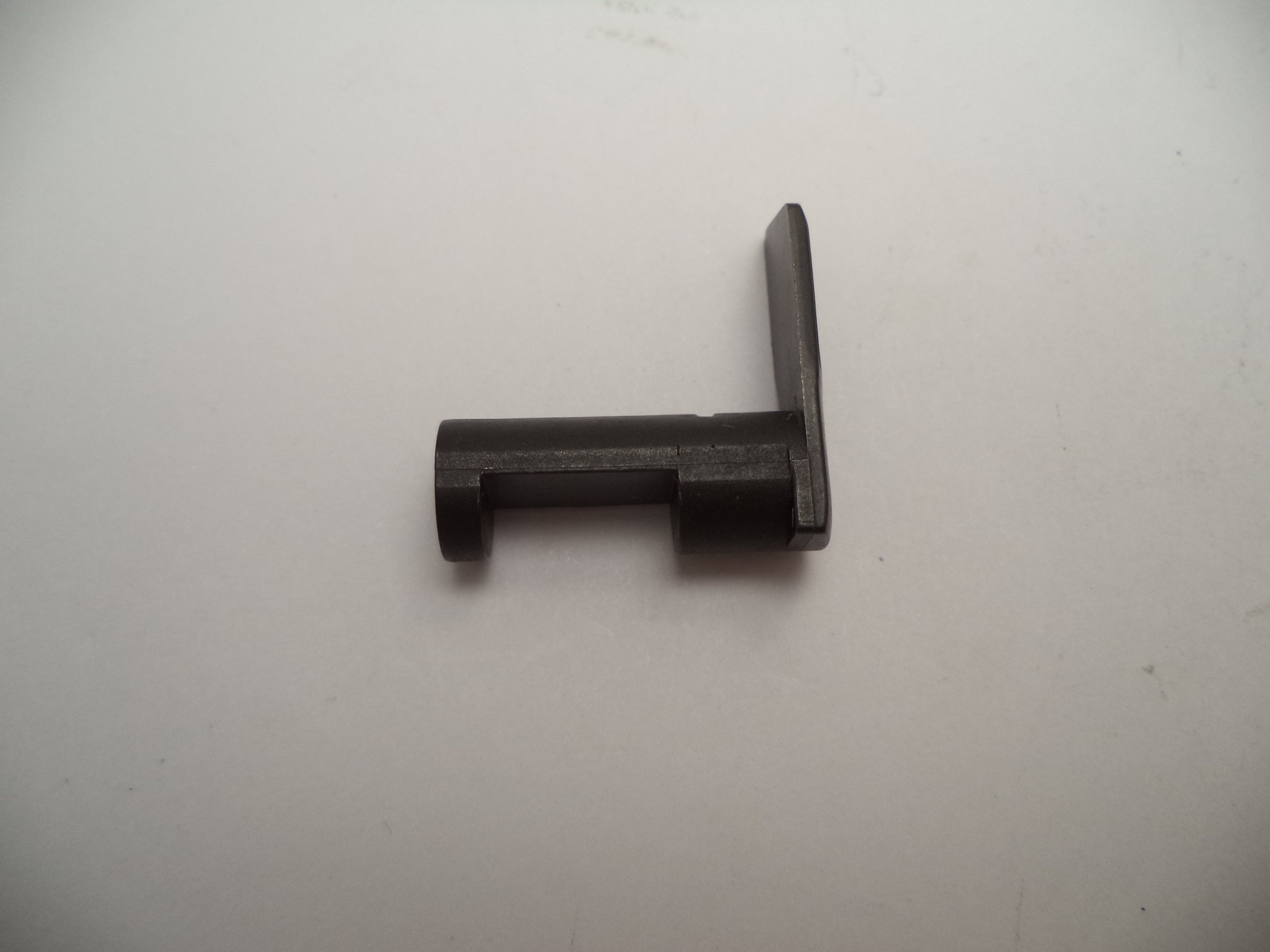 277610000 Smith and Wesson Take Down Latch for Auto Pistols