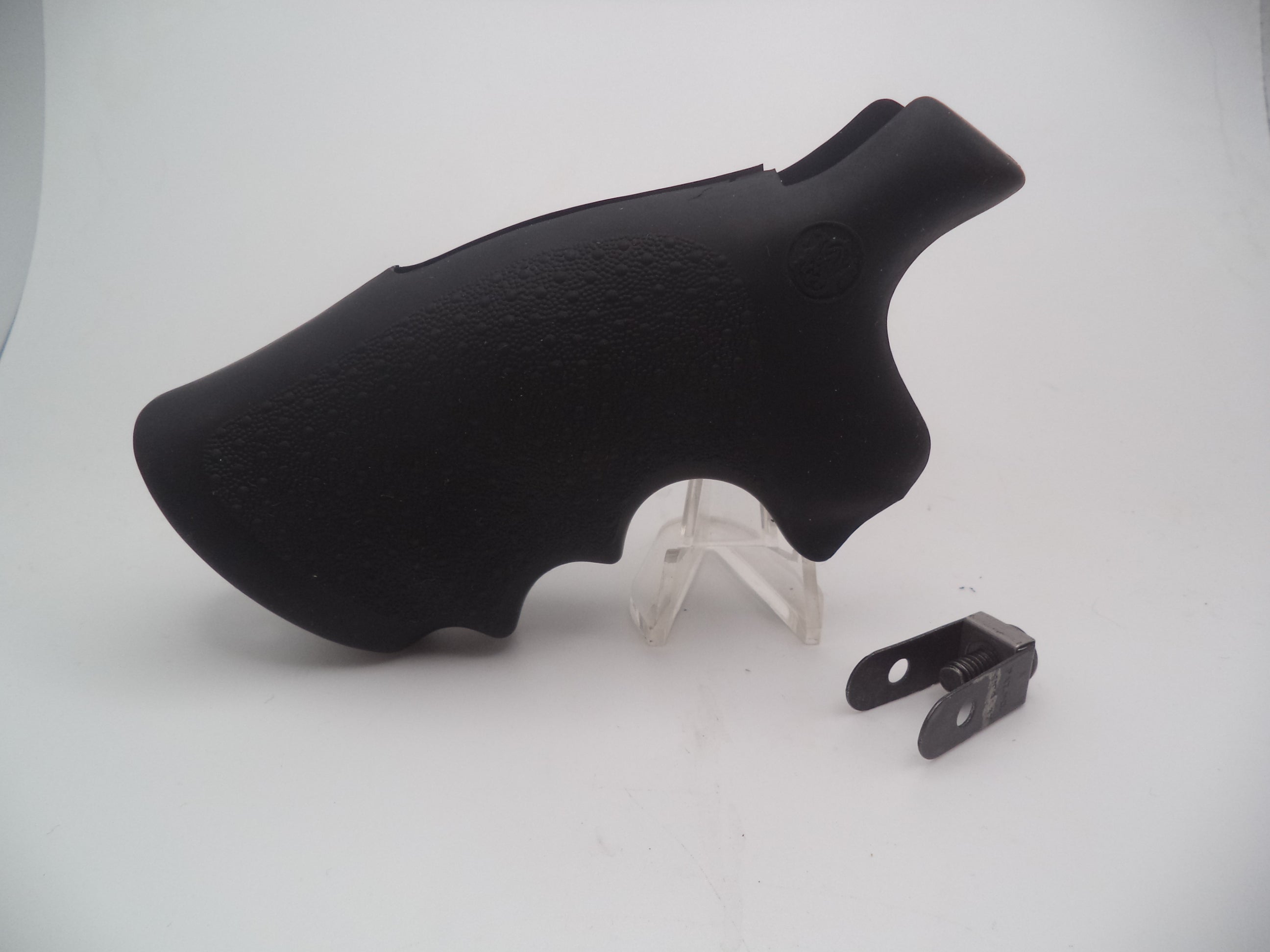 GP4 Smith & Wesson K & L Frame Rubber Pistol Grip Round Butt Used