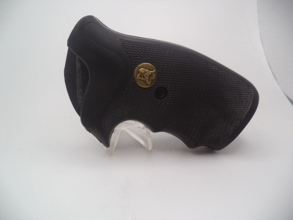 GP18 Pachmayr Rubber Pistol Grips for Ruger Security Six Round Butt