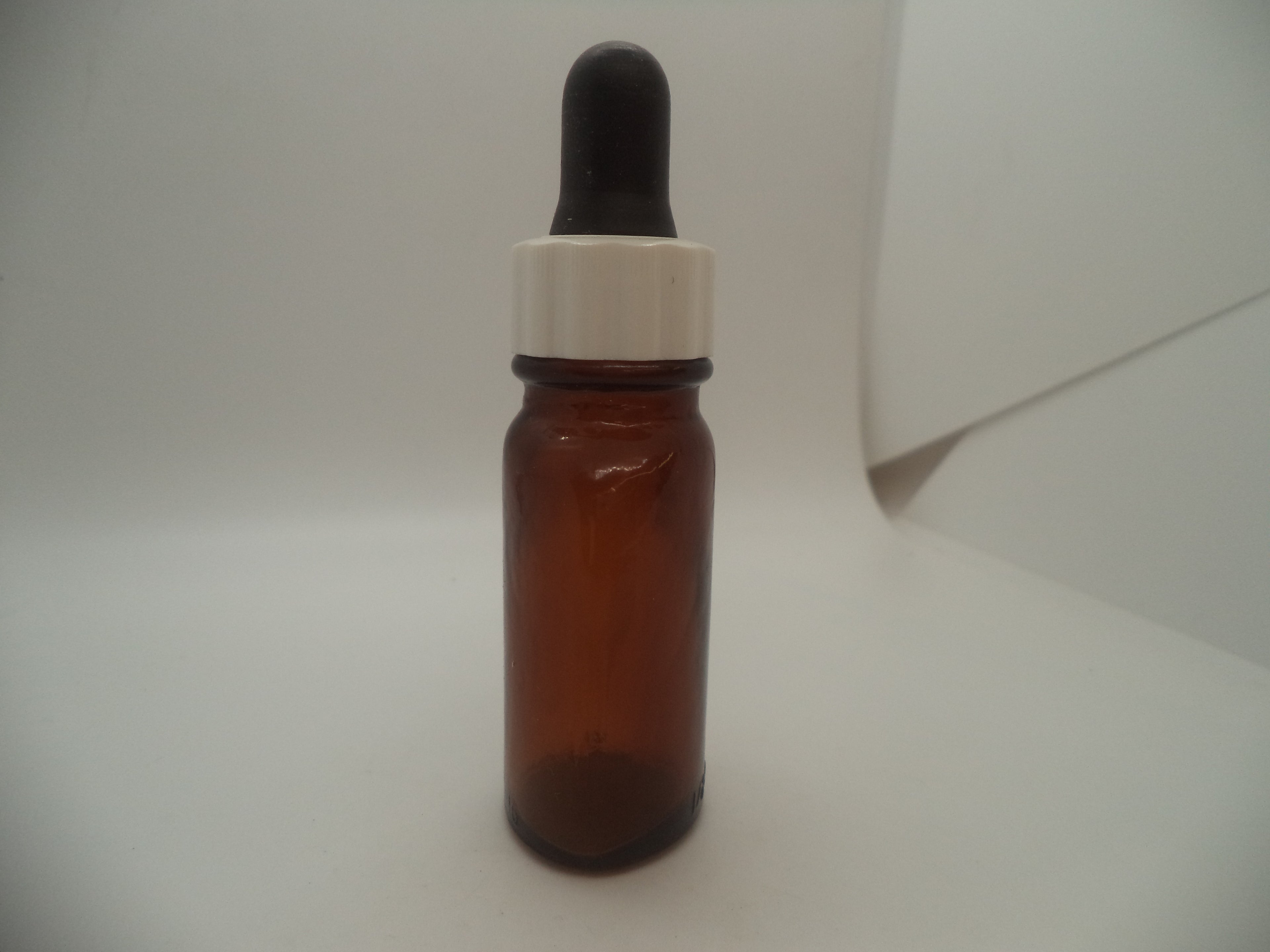 GD1 1/2 OZ Amber Glass Dropper With Box