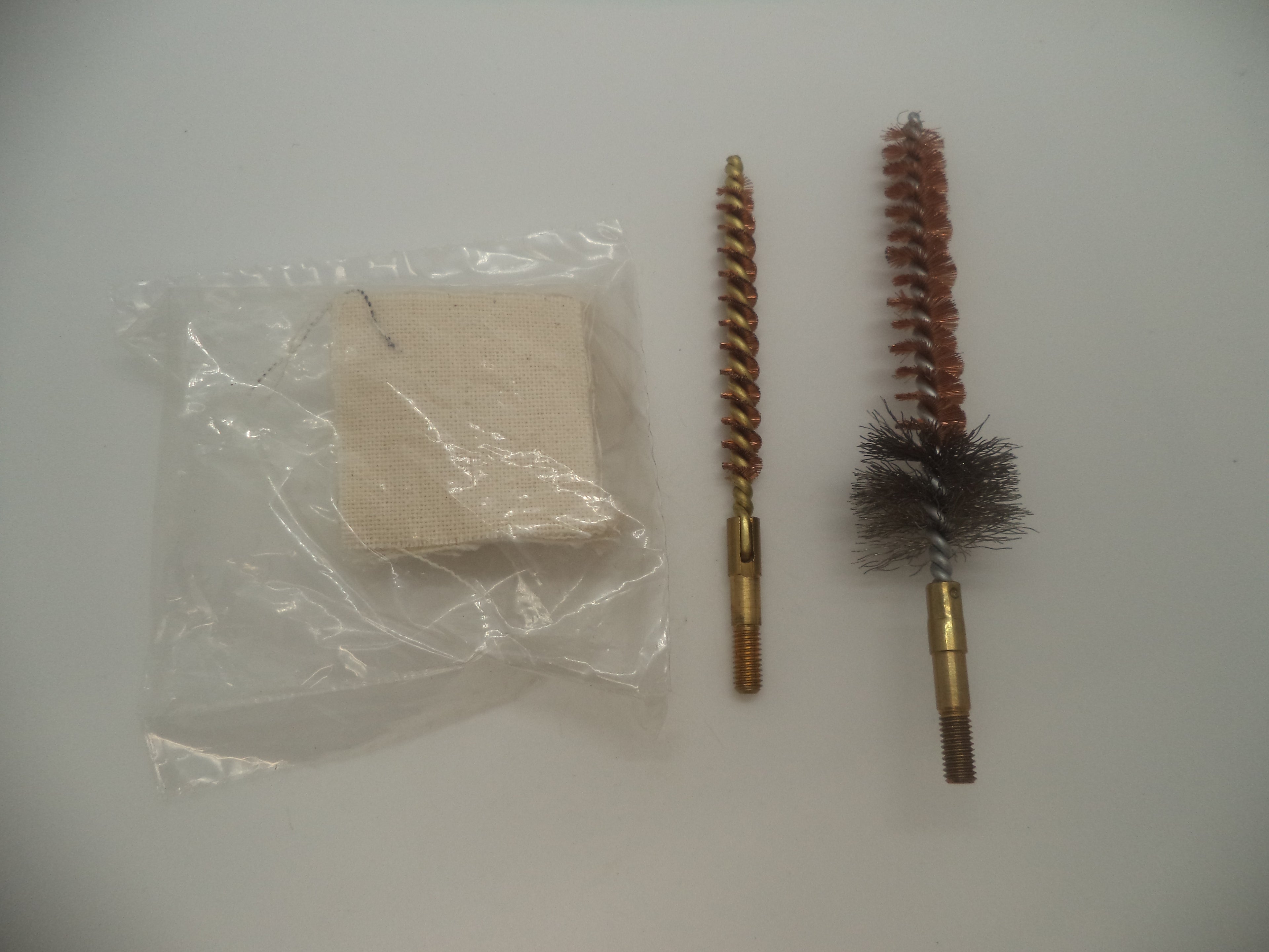 KE-BCP223 .223/5.56 USGI Bore Cleaning 20 Patches and 2 Chamber Brushes