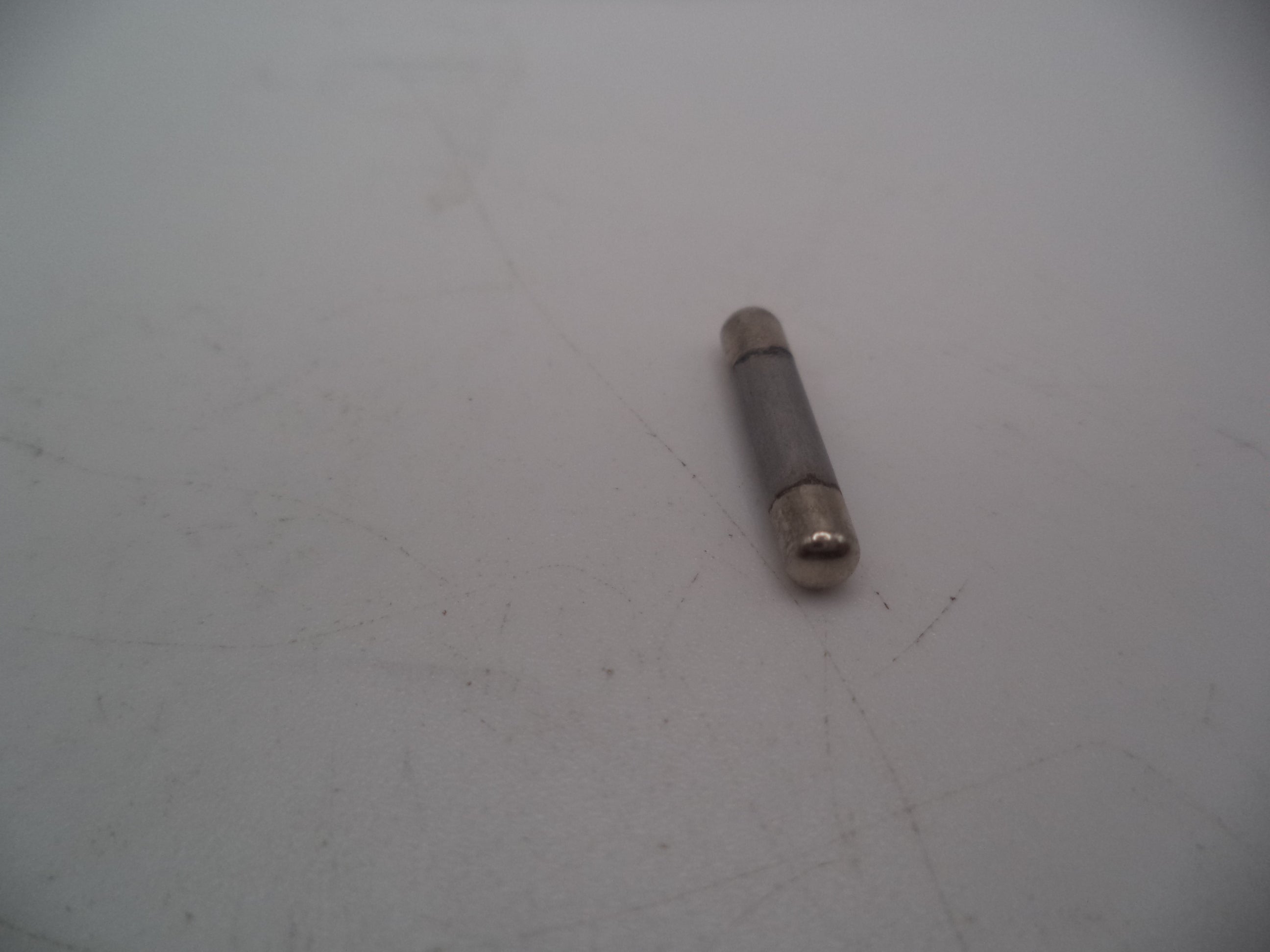 37662I Smith & Wesson Revolver J Frame Model 37 Stock Pin Used