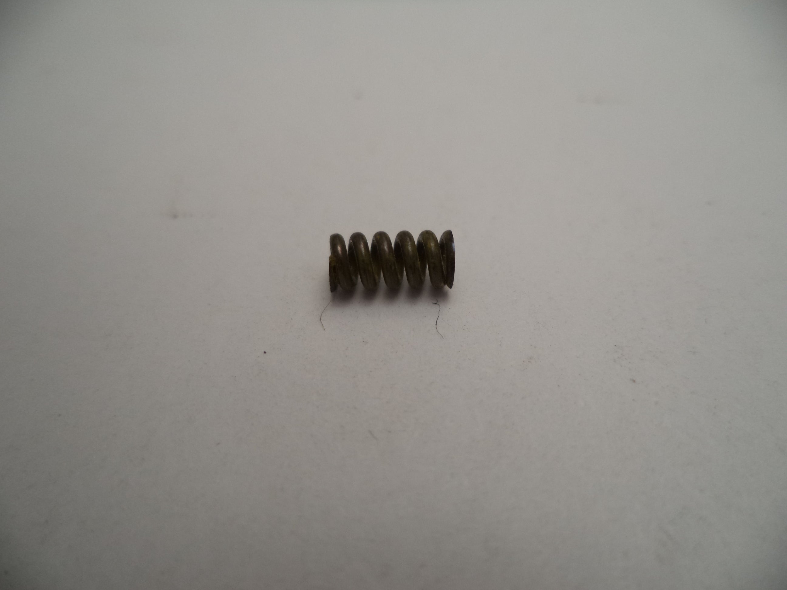 236910000 Smith & Wesson Extractor Spring New Pistol Part