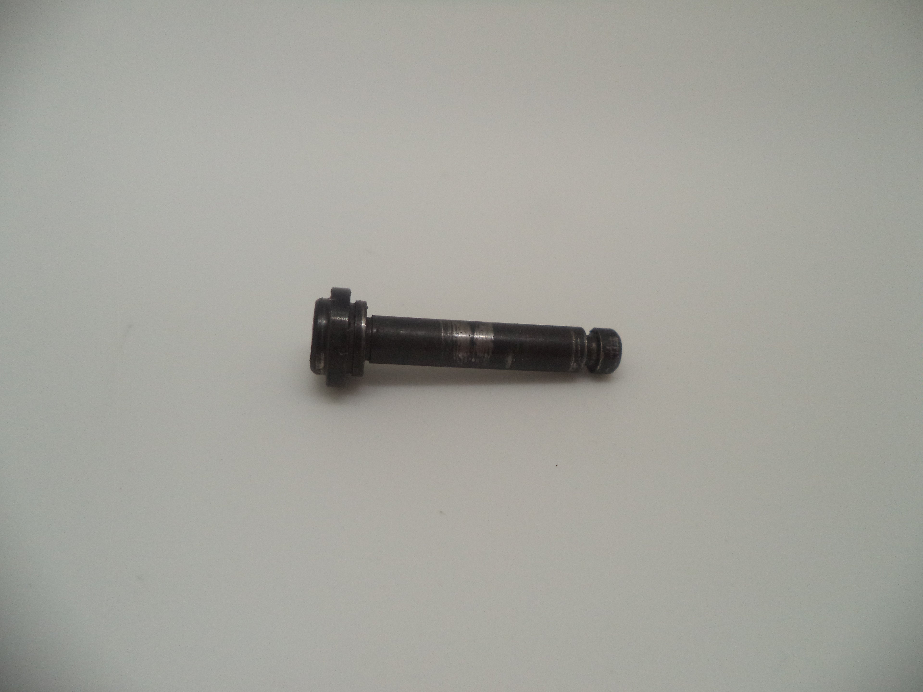 44212 Smith & Wesson Pistol Model 442 Hammer Pin Used .22 Long Rifle