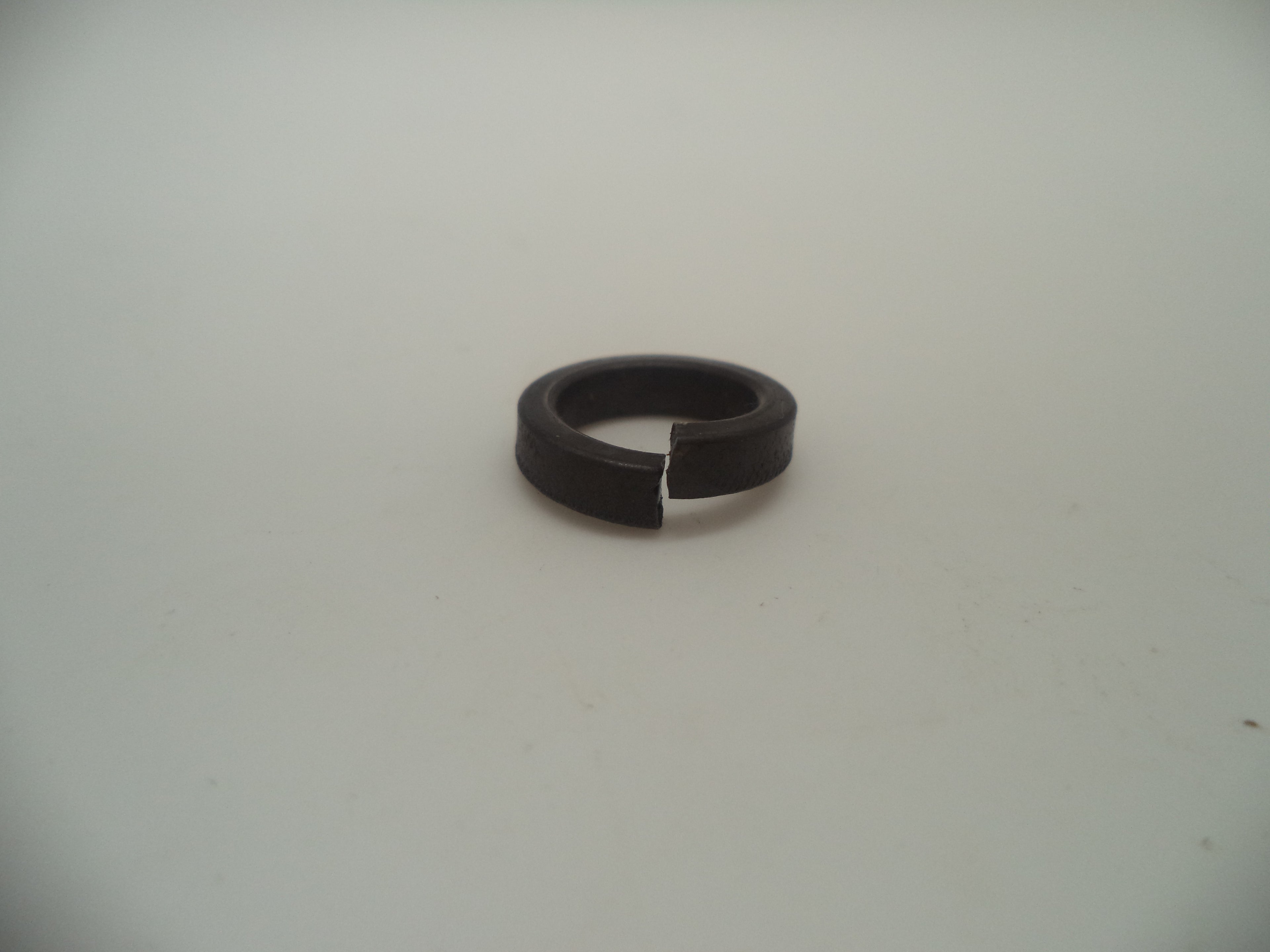 44214 Smith & Wesson Pistol Model 442 Barrel Lock Washer Used .22 Long Rifle