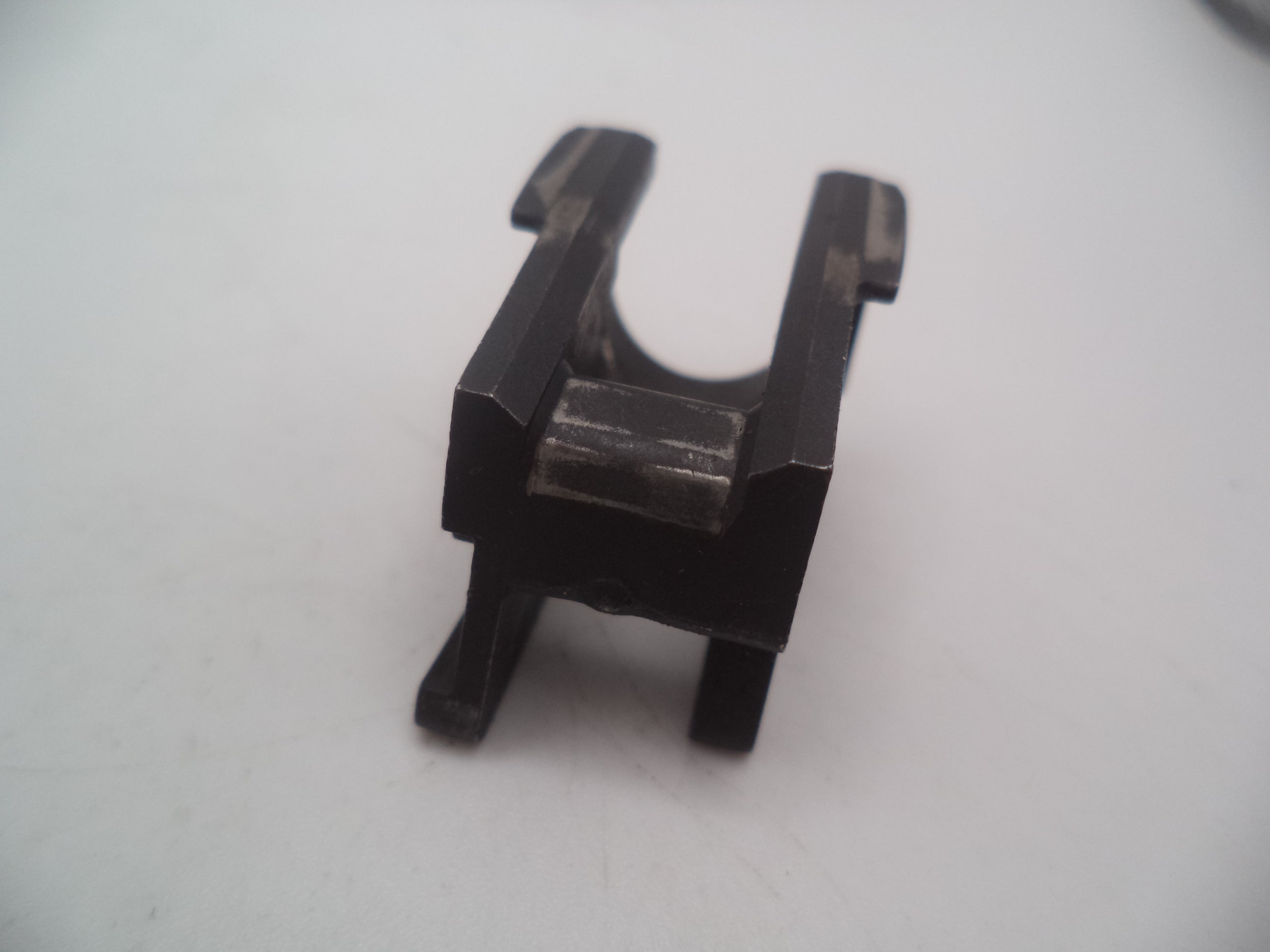 MP4015D Smith & Wesson Pistol M&P Locking Block Used .40 Shield S&W