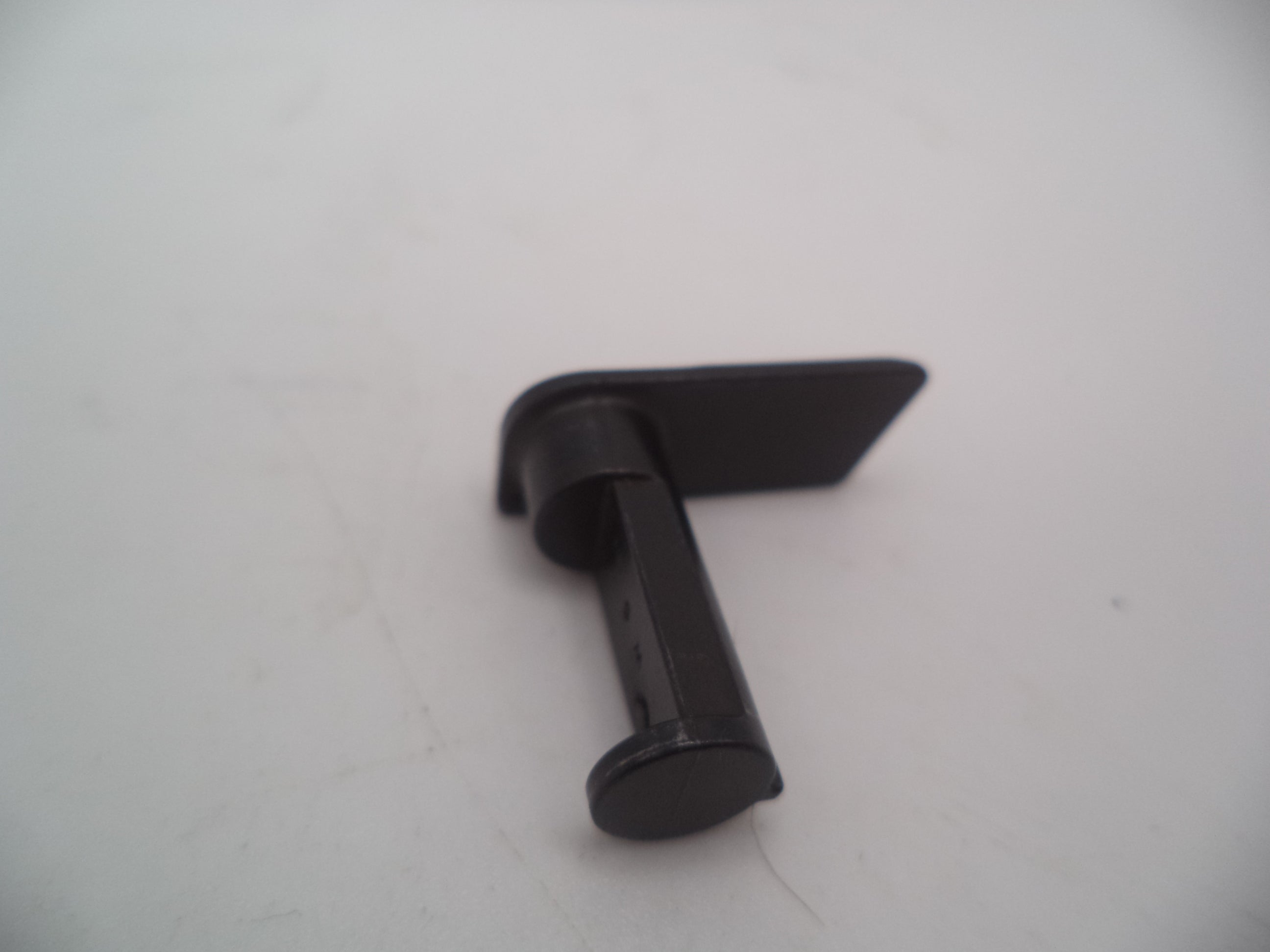 MP907 Smith & Wesson Pistol M&P Takedown Lever  Used Part 9mmc S&W