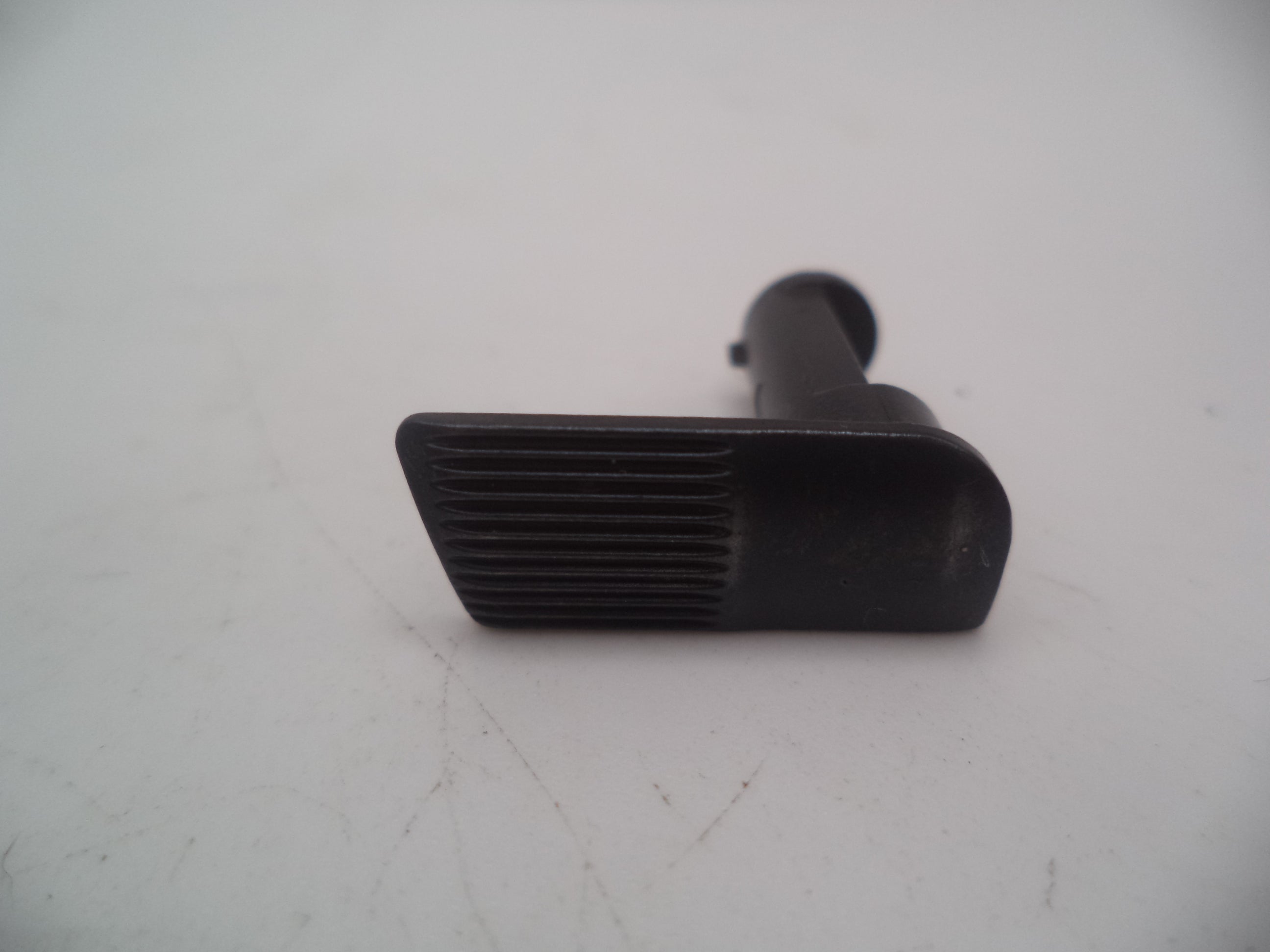 MP907 Smith & Wesson Pistol M&P Takedown Lever  Used Part 9mmc S&W