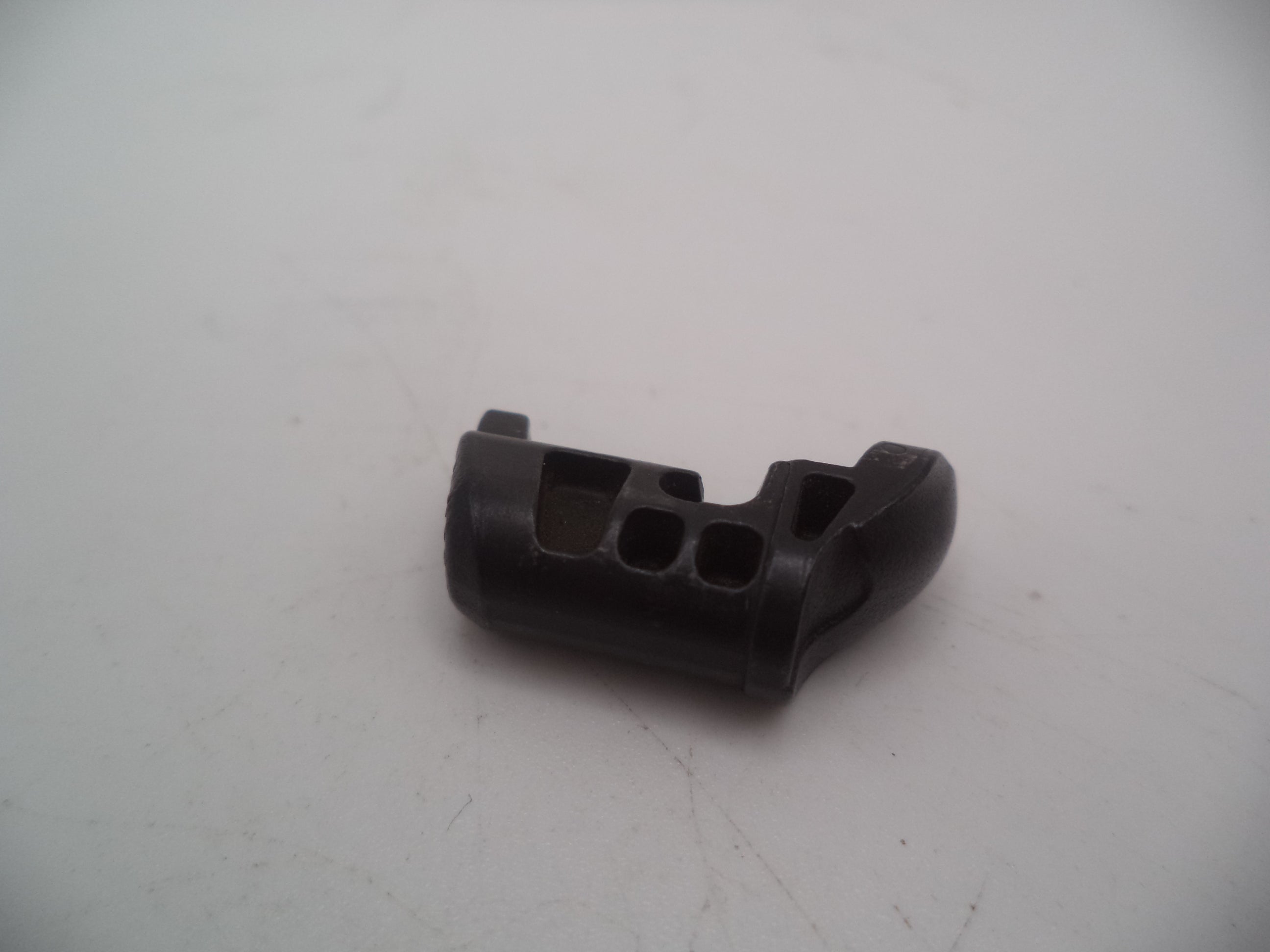 MP906A Smith & Wesson Pistol M&P Magazine Catch Used Part 9mmc S&W
