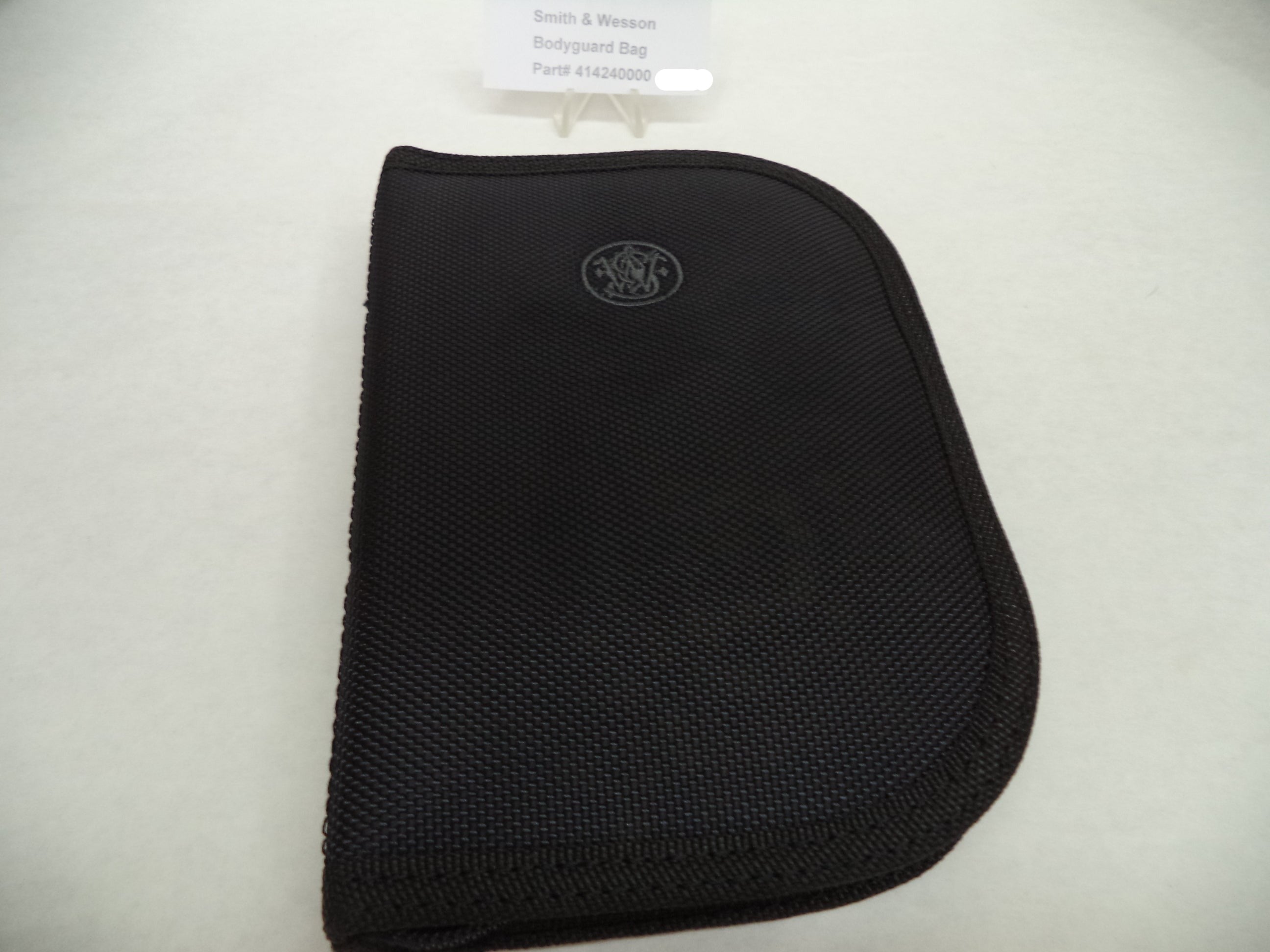 Smith & Wesson Bodyguard .380 Pistol Bag Pouch - Black Nylon - 414240000